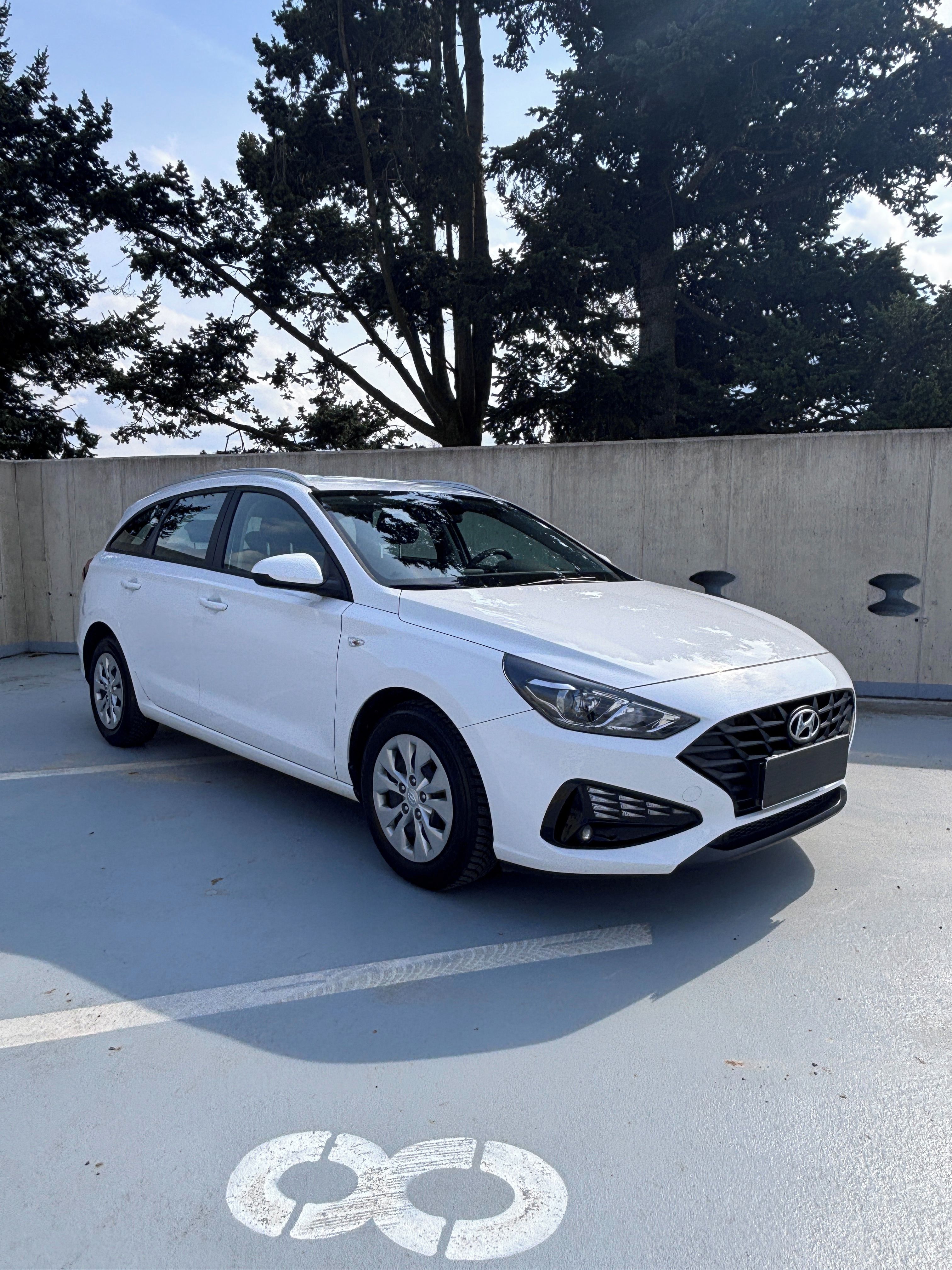 Hyundai i30, 1.0T Start Plus 88 - kW - fotka 3