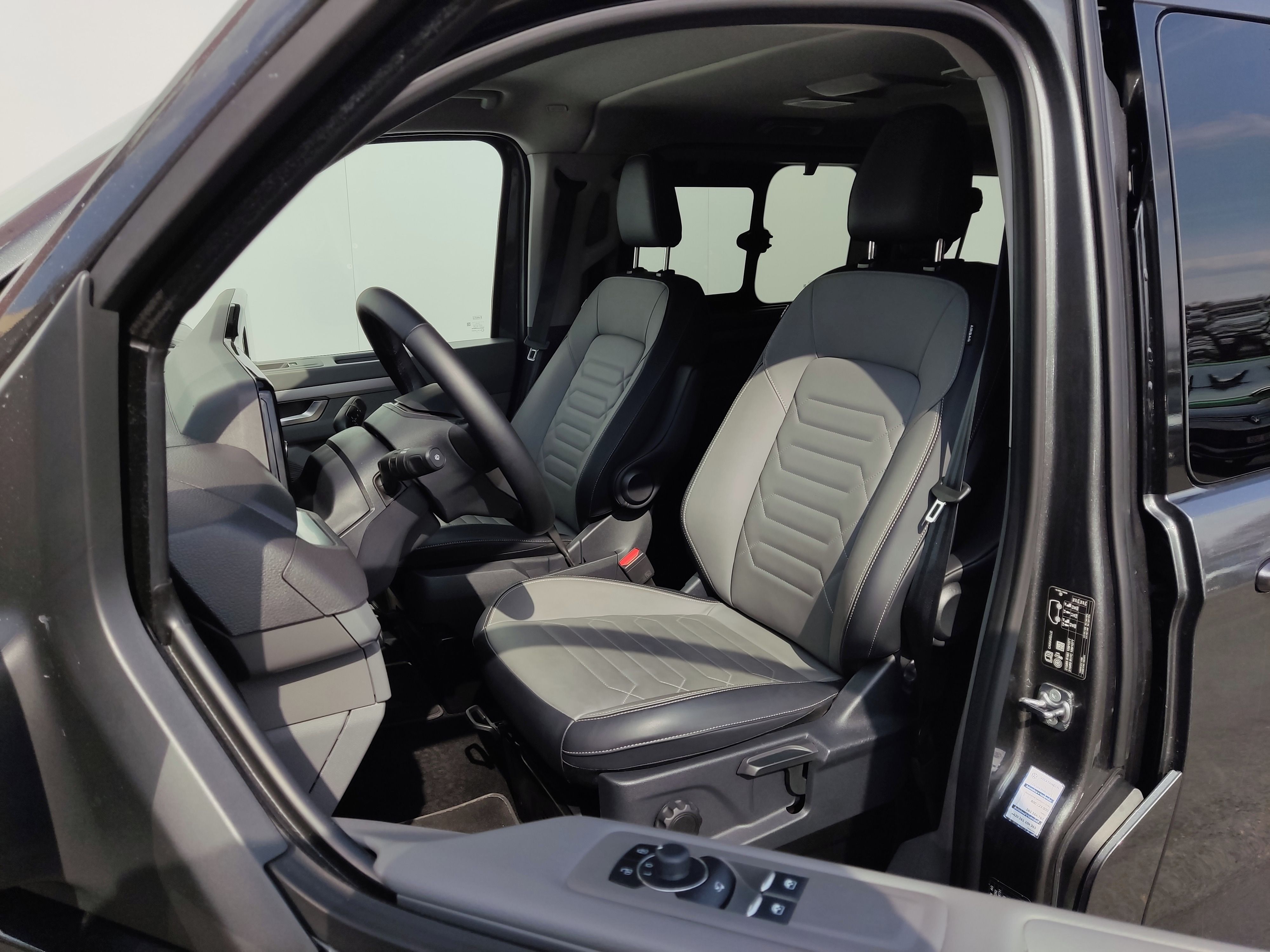Volkswagen Caravelle, 2.0 TDI 125 kW 4Motion Style - fotka 6