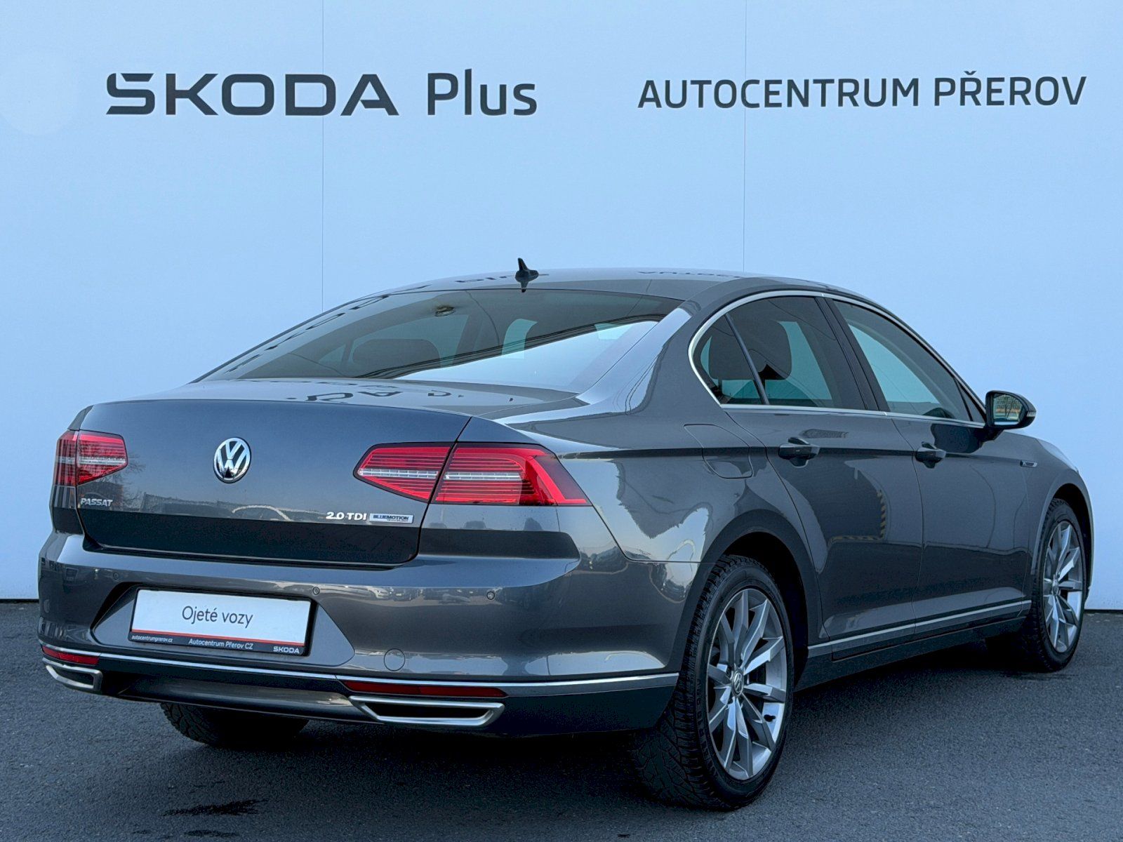Volkswagen Passat, 2.0 TDI 110kW HighLine - fotka 2