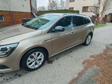 rENAULT mEGANE IV