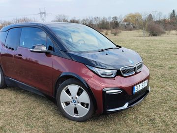 125 kW, 120 Ah, v záruce