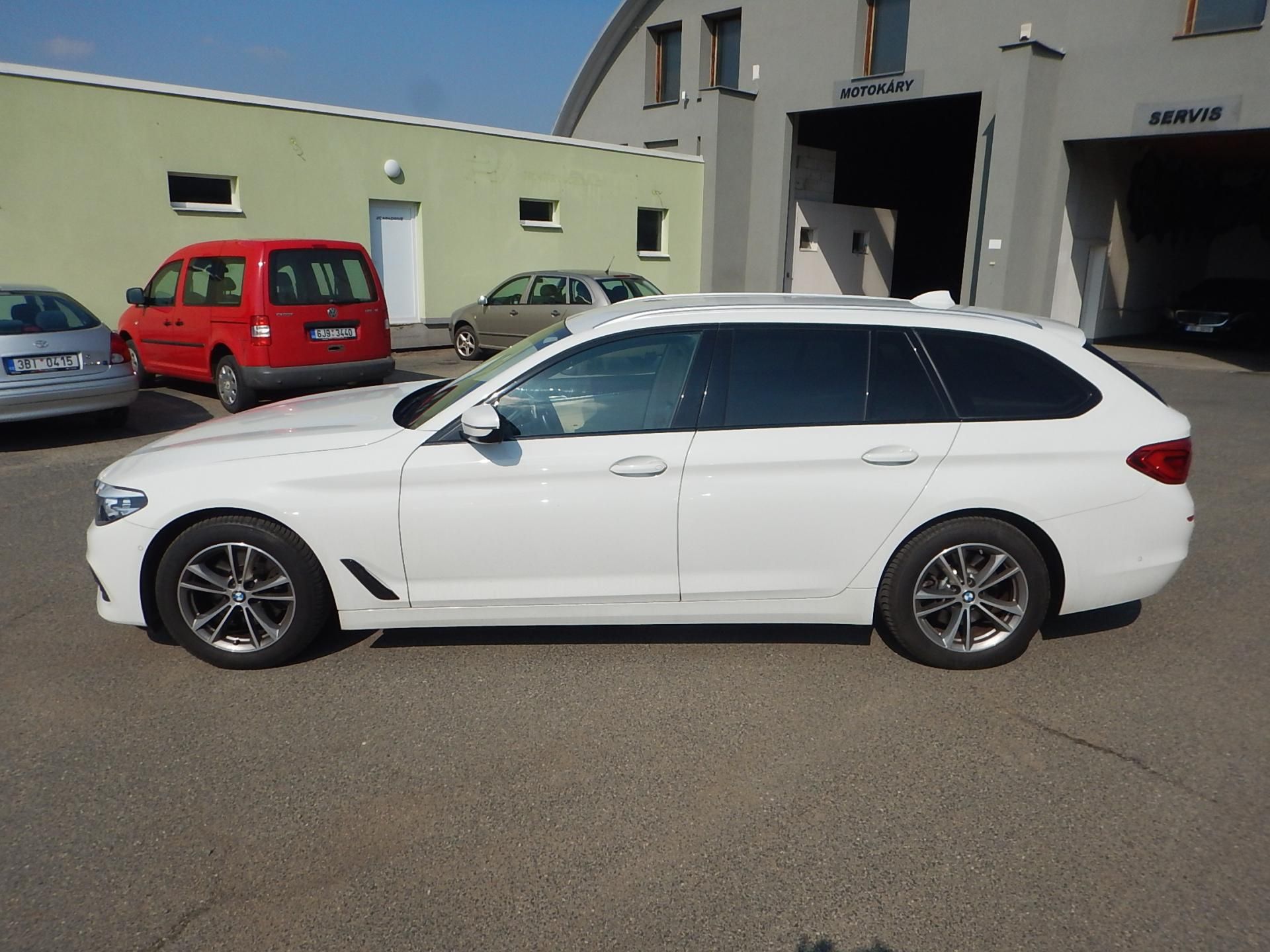 BMW Řada 5, 520D XDRIVE
