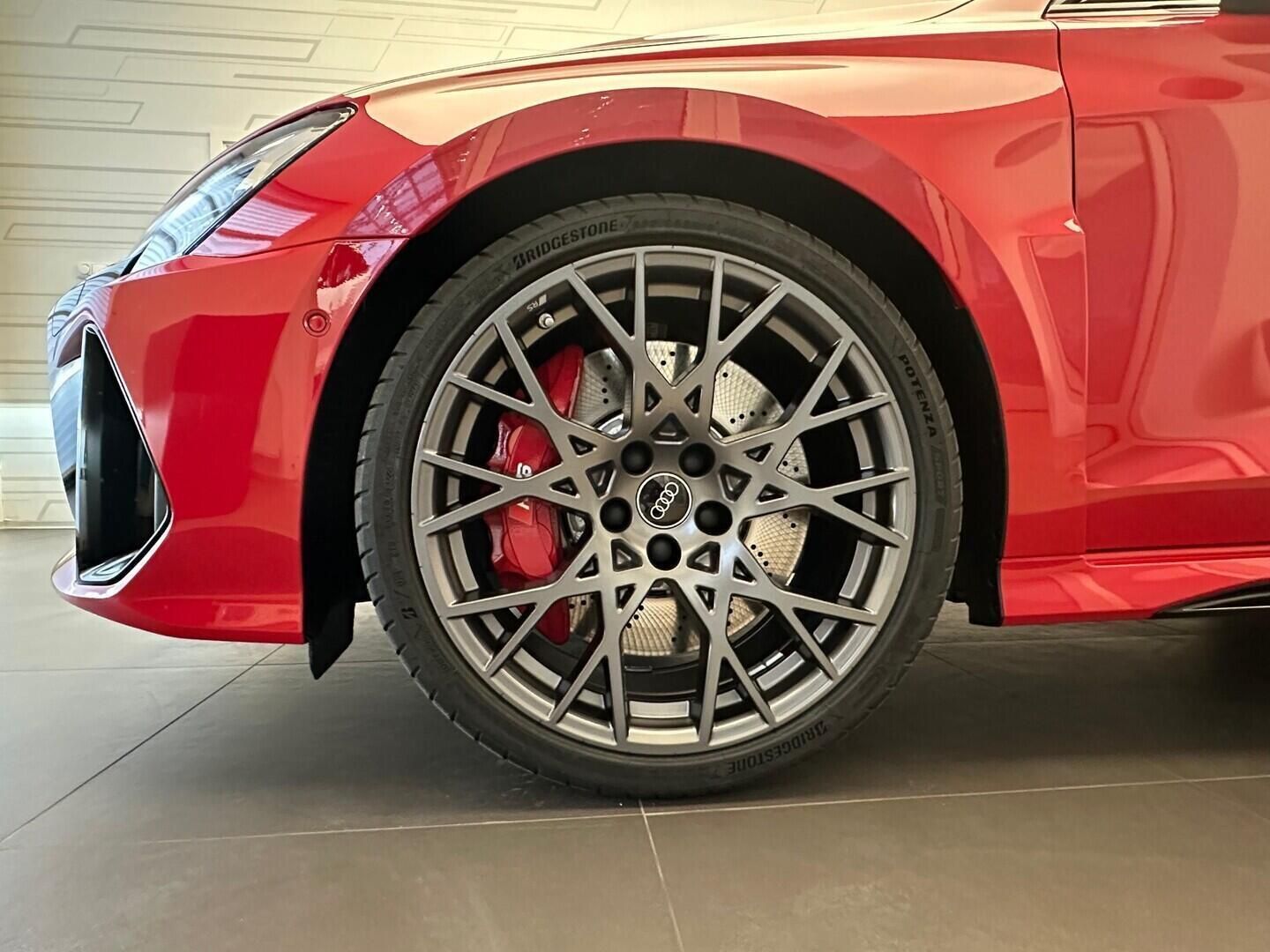 Audi RS3, Sportback  2,5 TFSI 294 kW - fotka 6