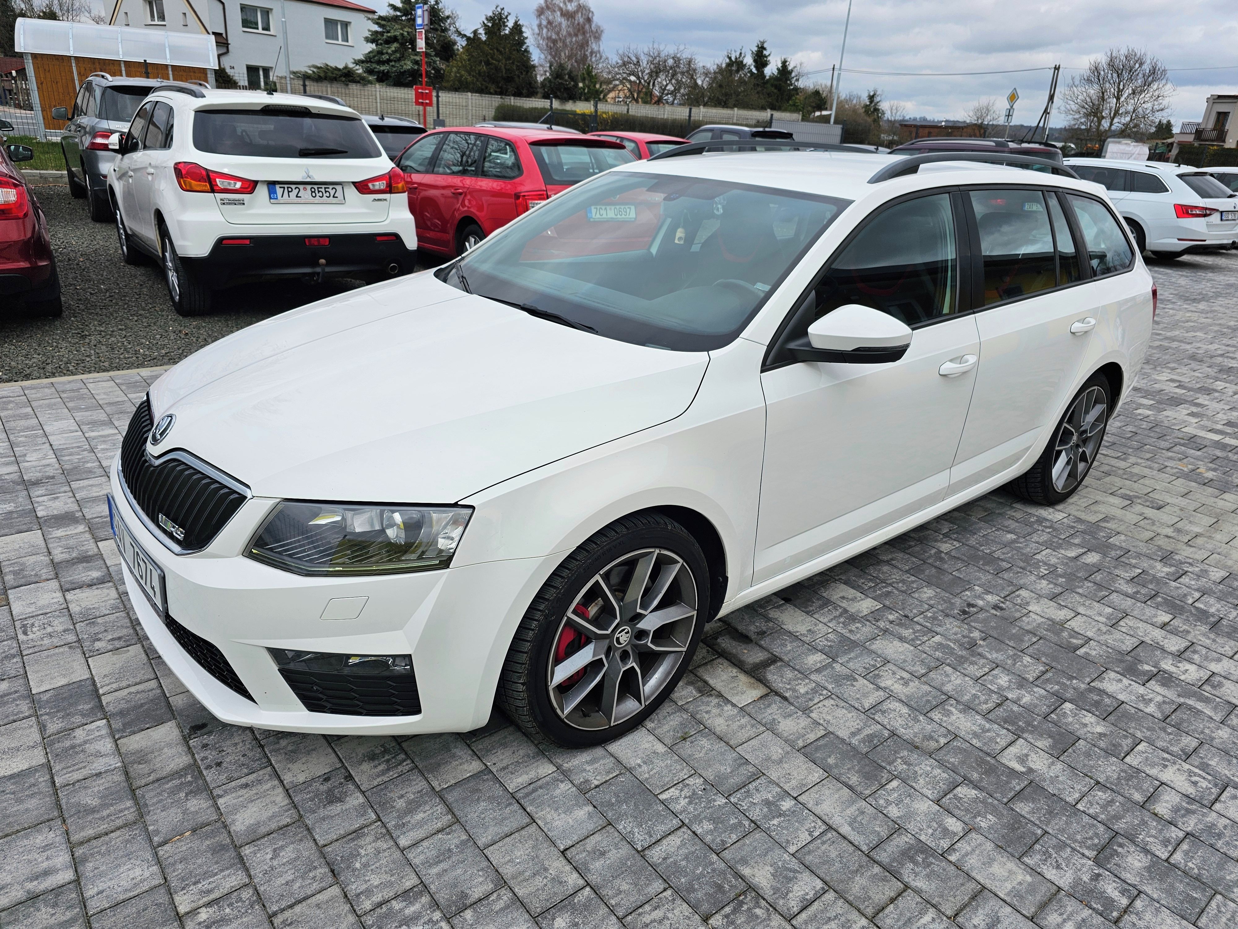 Škoda Octavia, RS 2.0 TSI 162kw