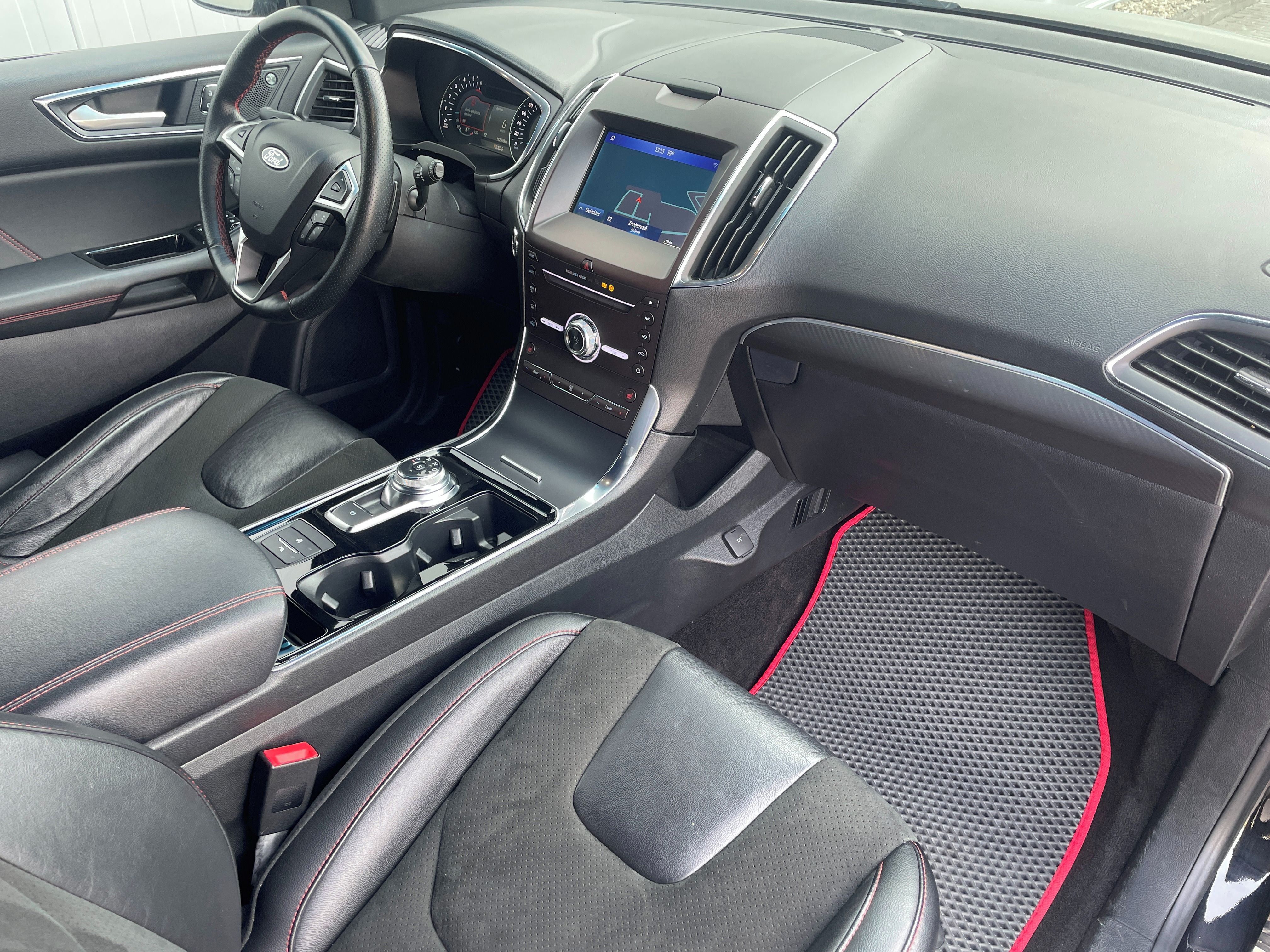 Ford Edge, 2,0 EcoBlue 175kW ST-Line - fotka 6