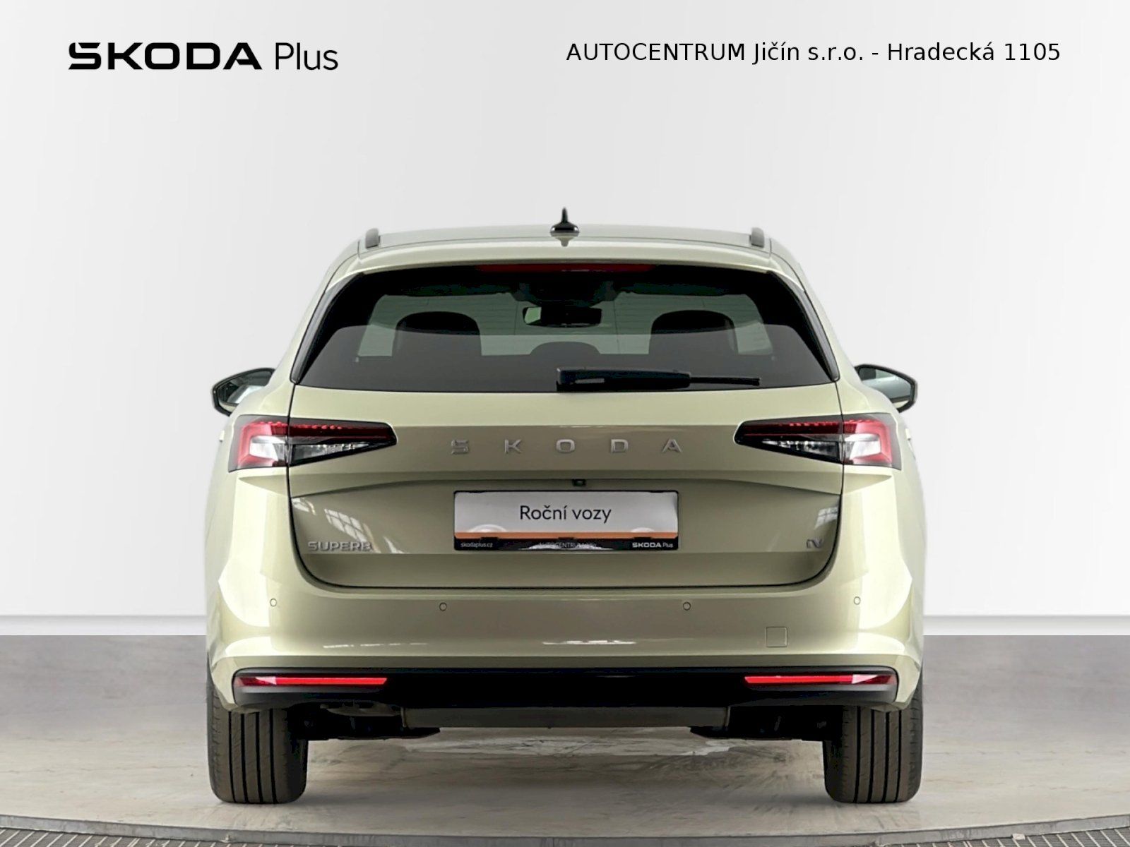 Škoda Superb, Combi iV DSG 1.5TSI 150kW Sele - fotka 6