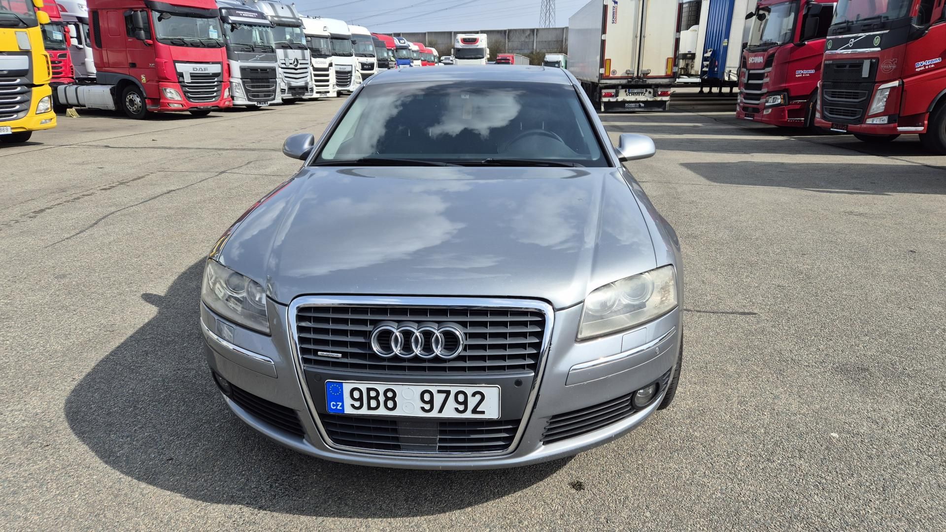 Audi A8, A8 4,2 TDi 240 kW - není možný - fotka 2