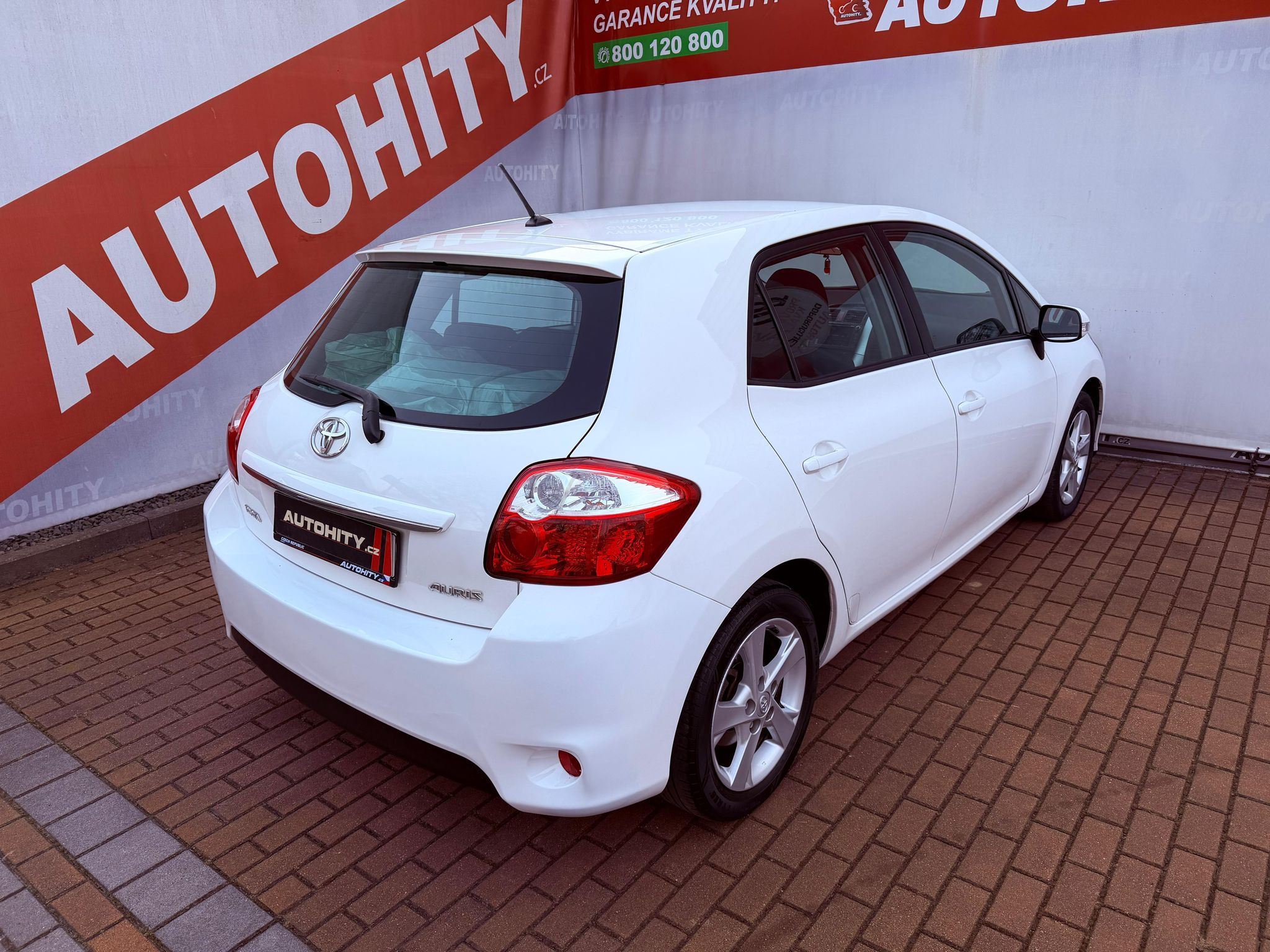 Toyota Auris, 1.6 Valvematic, ČR - fotka 6