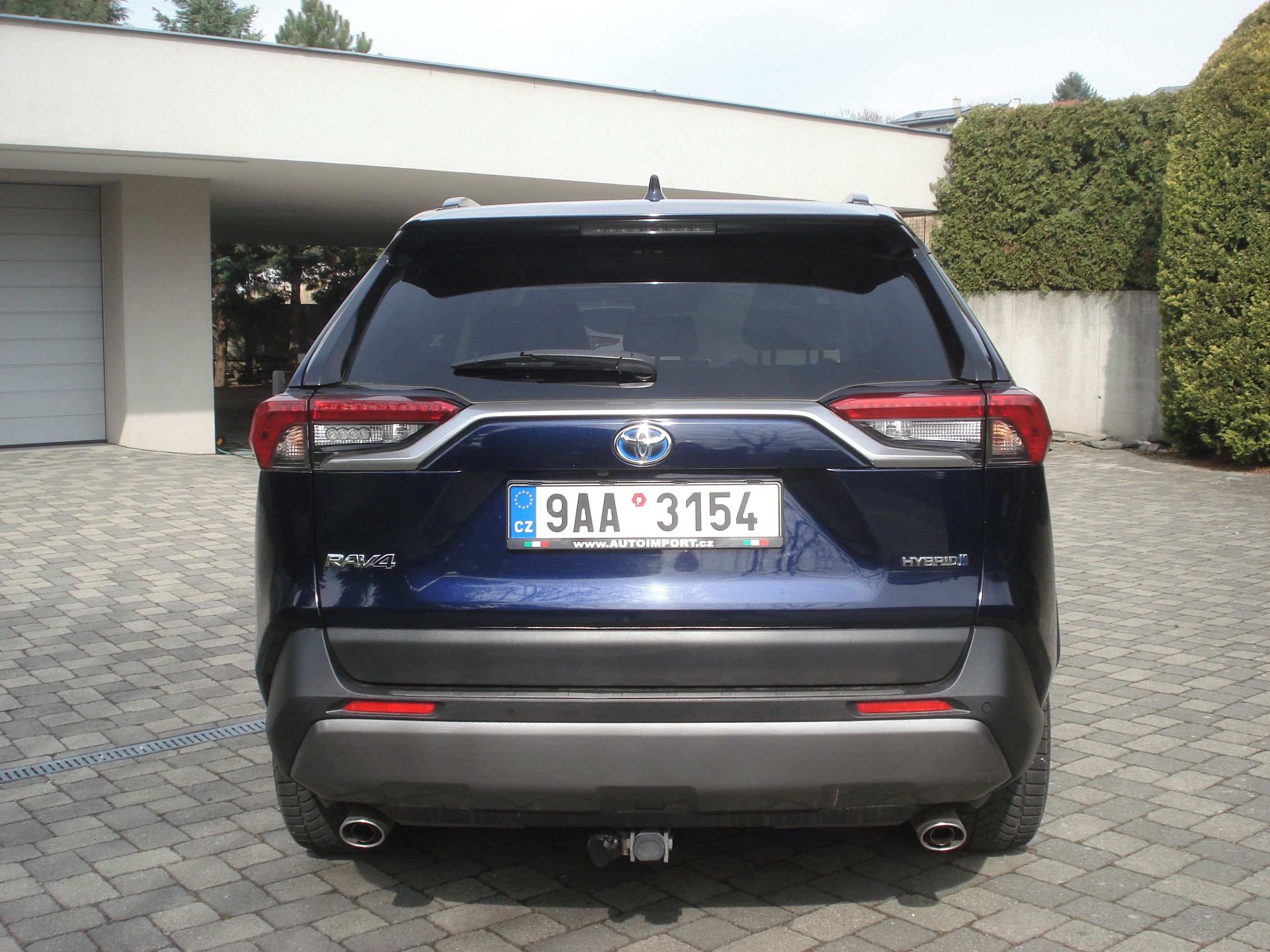 Toyota Rav4, 2.5 Hyb Executive 4WD ČR DPH - fotka 3