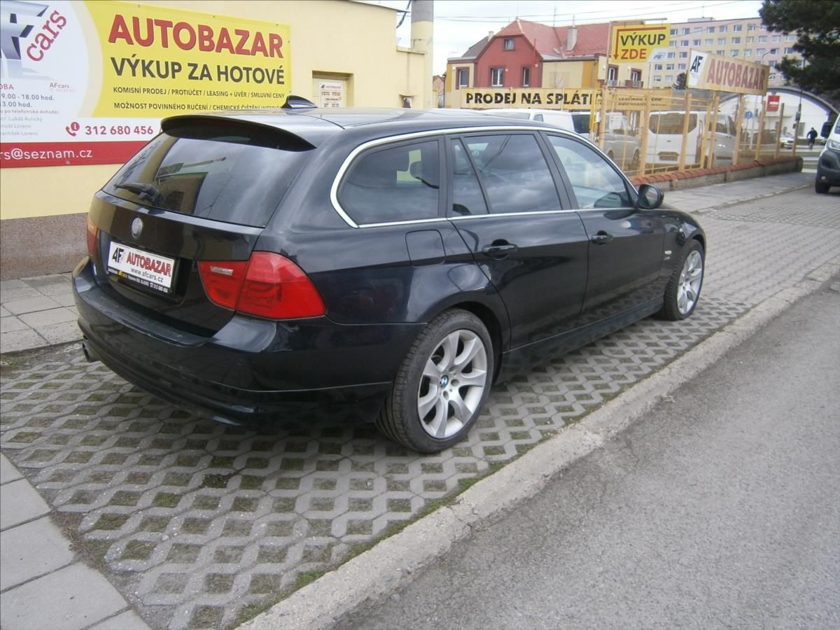 BMW Řada 3, 3,0 D  330D XDRIVE - fotka 6
