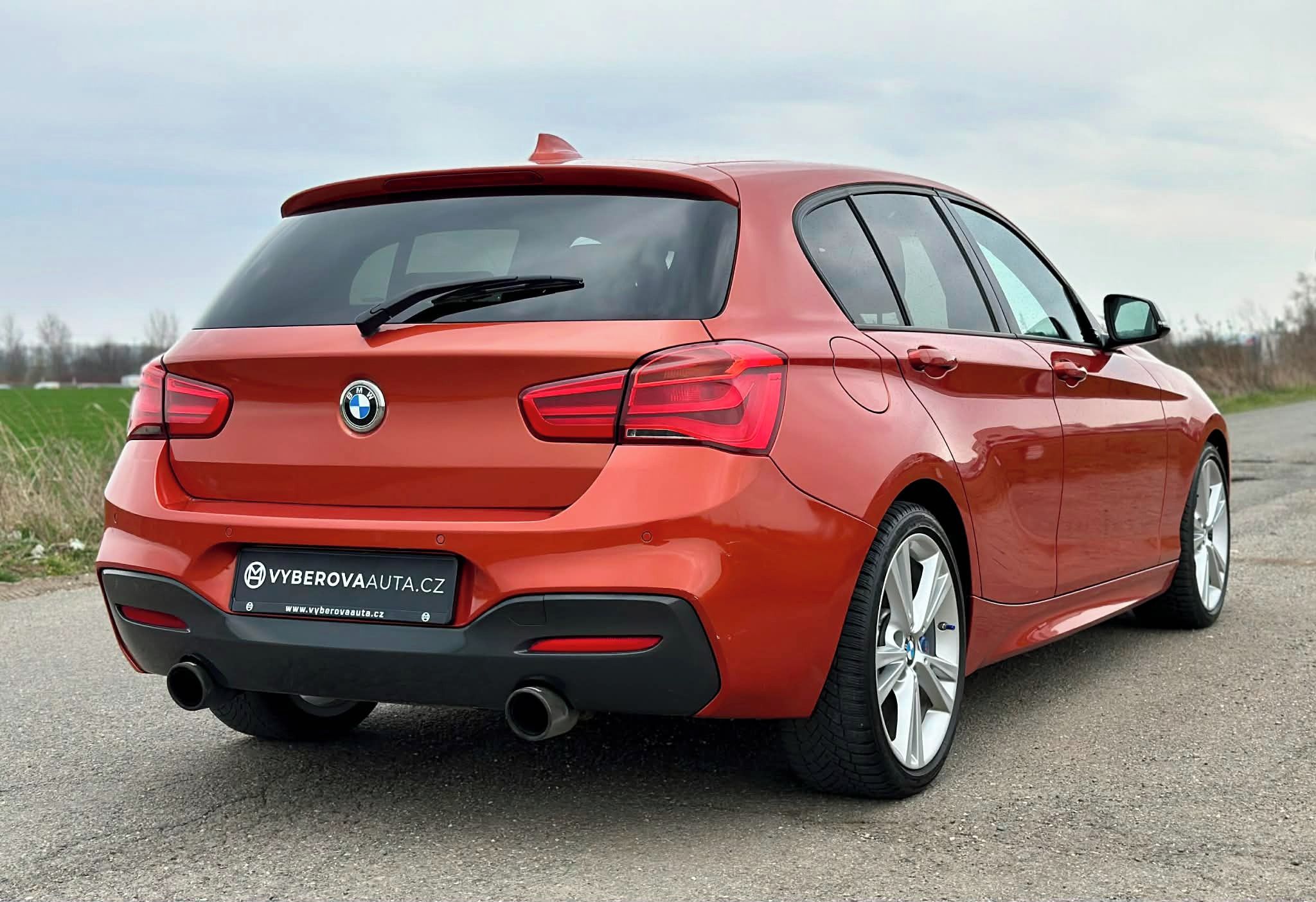 BMW Řada 1, M 135i 240 kW/Akrapovič/2xAlu - fotka 6