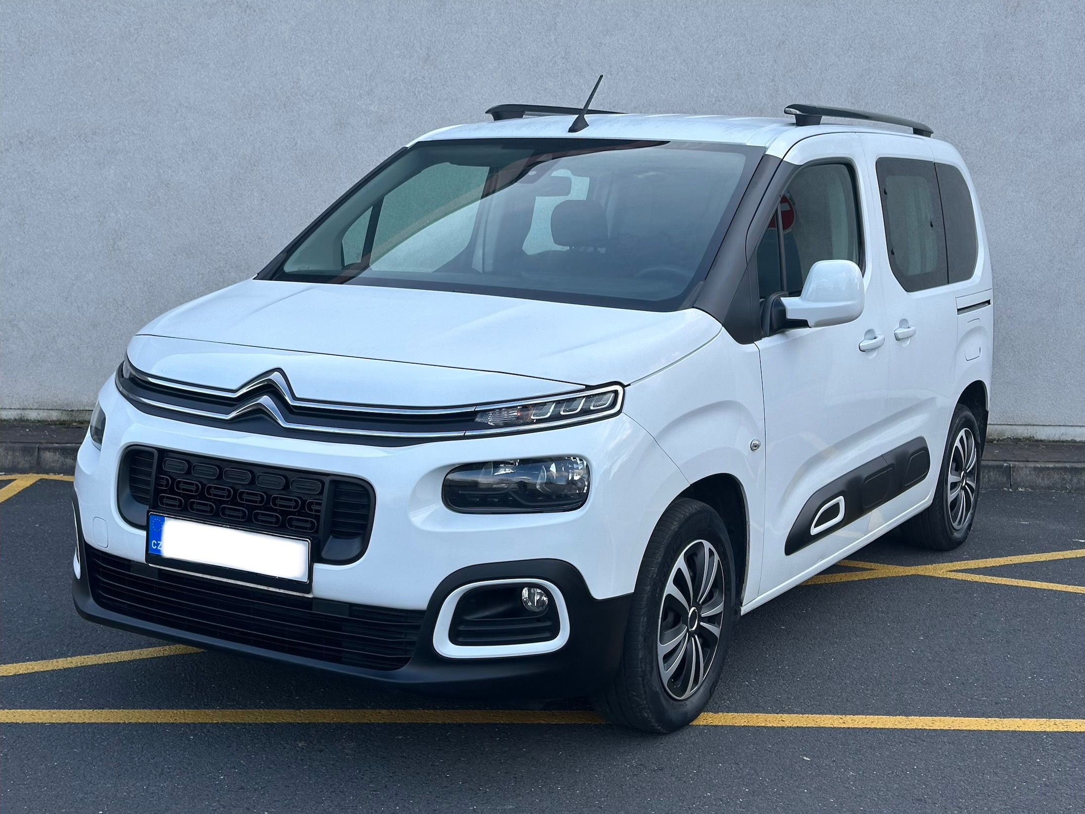 Citroën Berlingo, 1,5hdi,lineasist,1.majČr,DPH