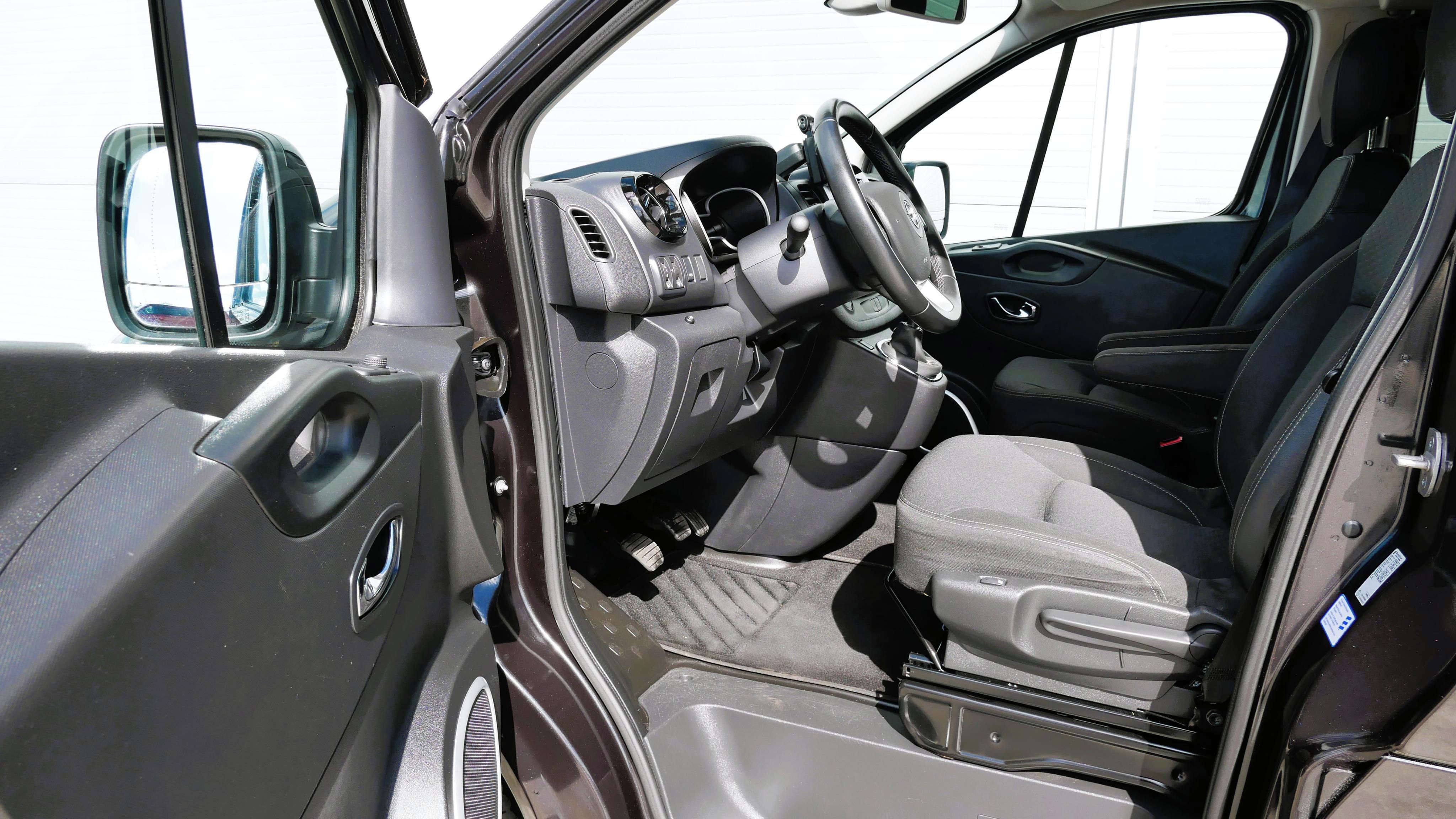 Opel Vivaro, 1.6 GRAND LIFE SPANÍ,WEBASTO - fotka 4