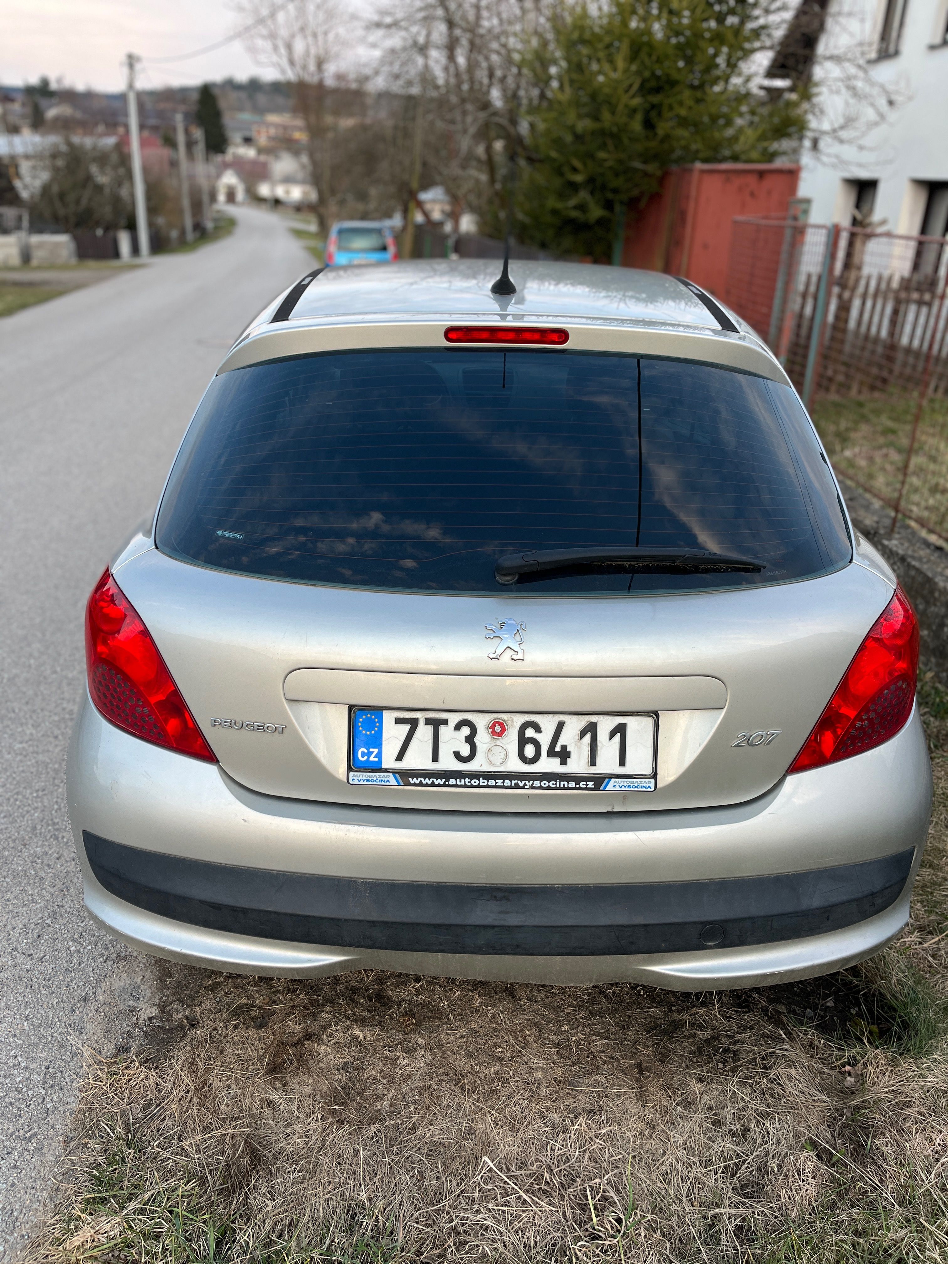 Peugeot 207, 1.4 HDi bez STK - fotka 4