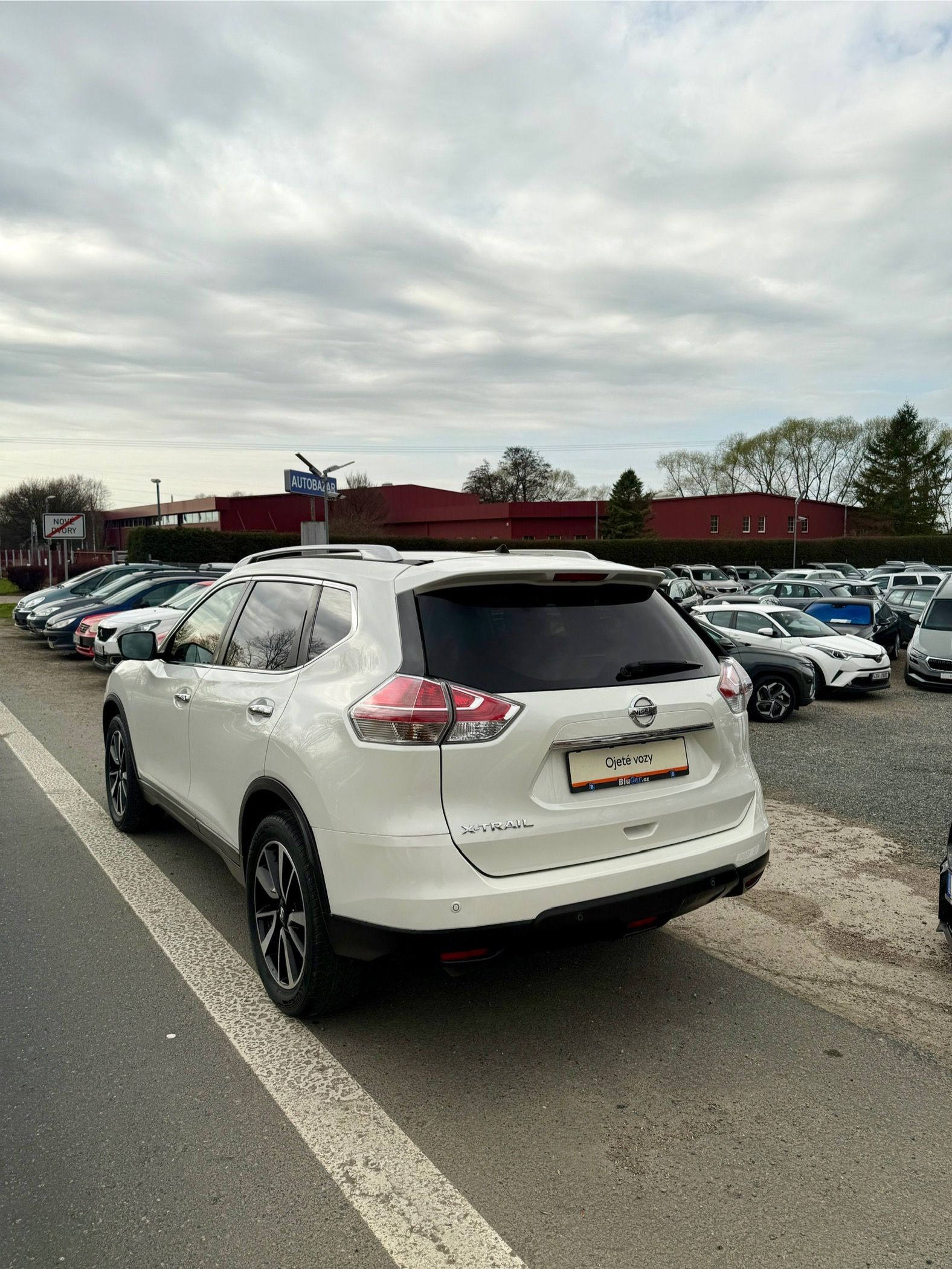 Nissan X-Trail, 1.6dCi 96kW ČR 4x4 Navi Kamery - fotka 2