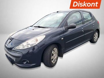 1.4 i, po STK, rezervace