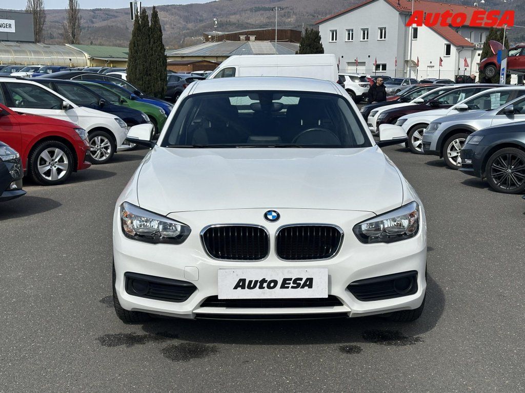 BMW Řada 1, 1.5i 1161,Klima - fotka 2