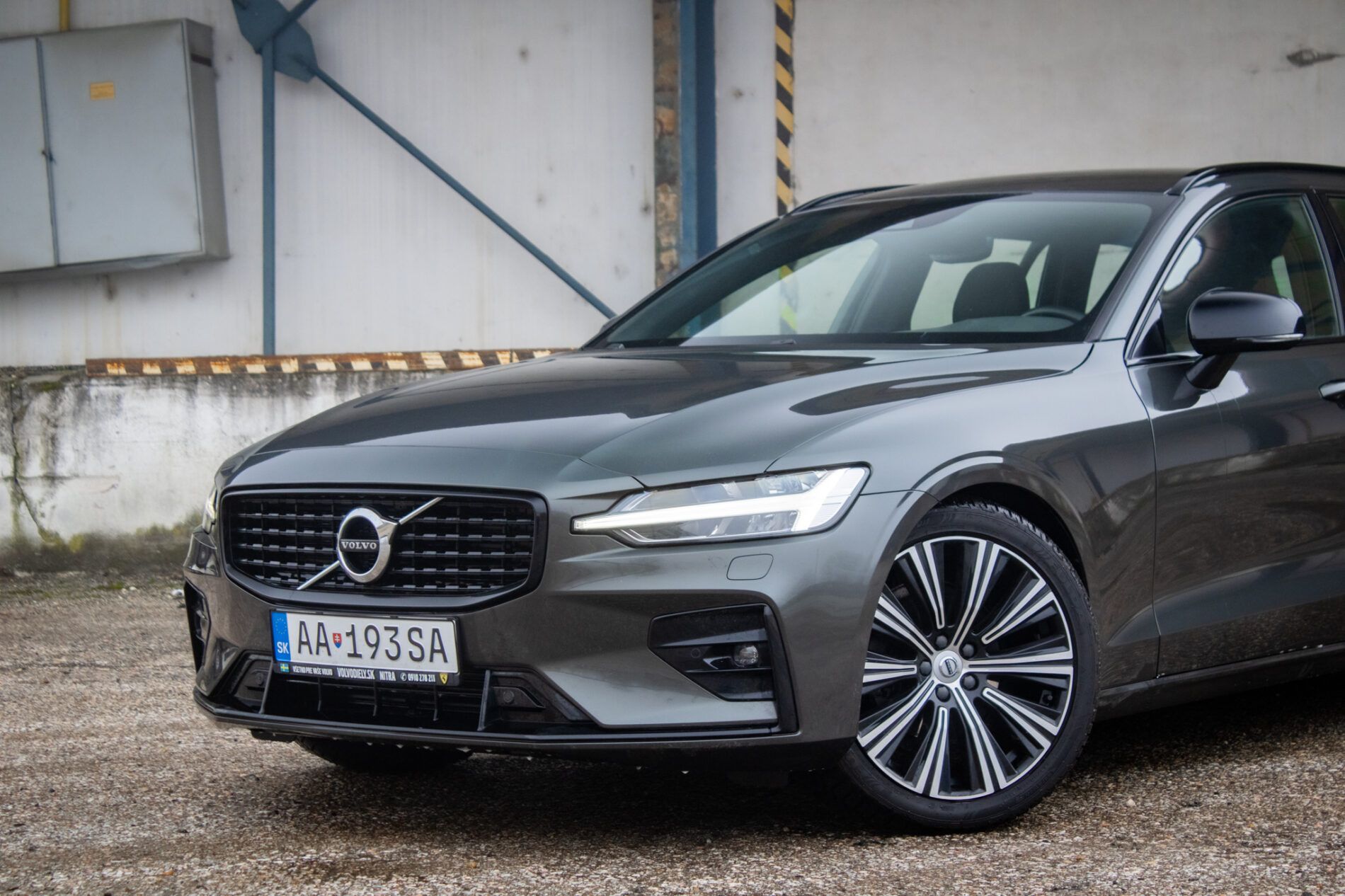 Volvo V60 - fotka 2