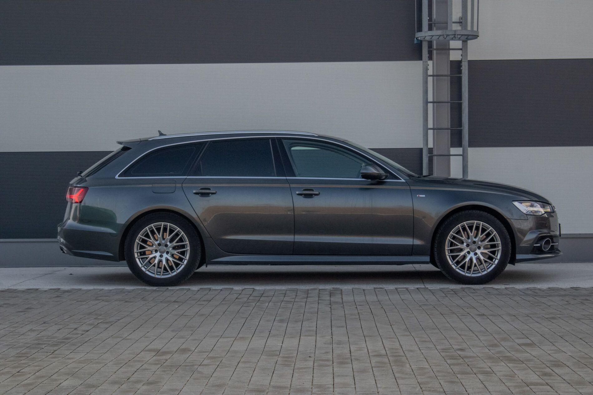 Audi A6 Avant - fotka 6