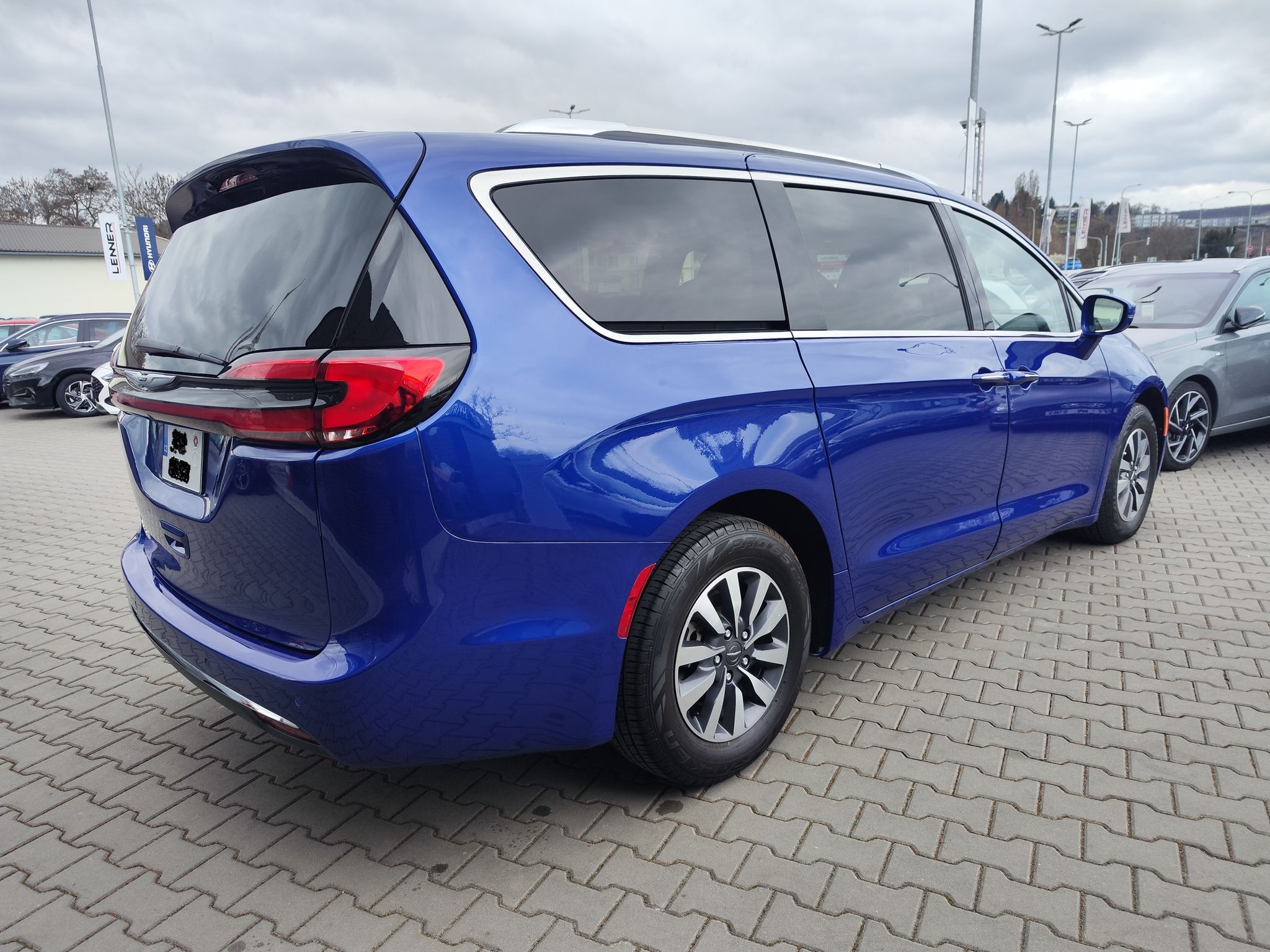 Chrysler Pacifica, 3.6 VVT/214kW V6 Touring L - fotka 5