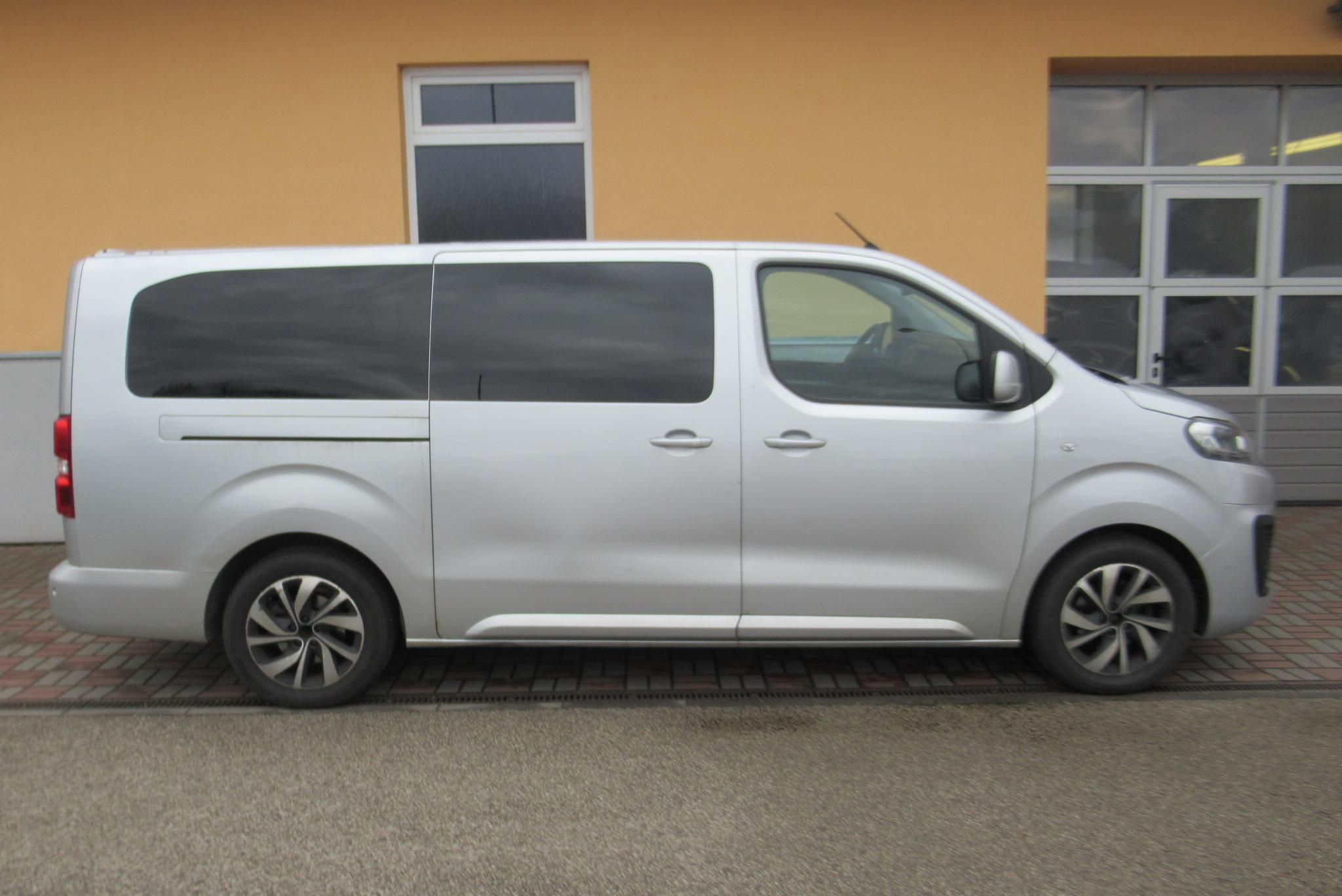 Citroën Jumpy, SpaceTourer 8MÍST 1.MAJITEL - fotka 3