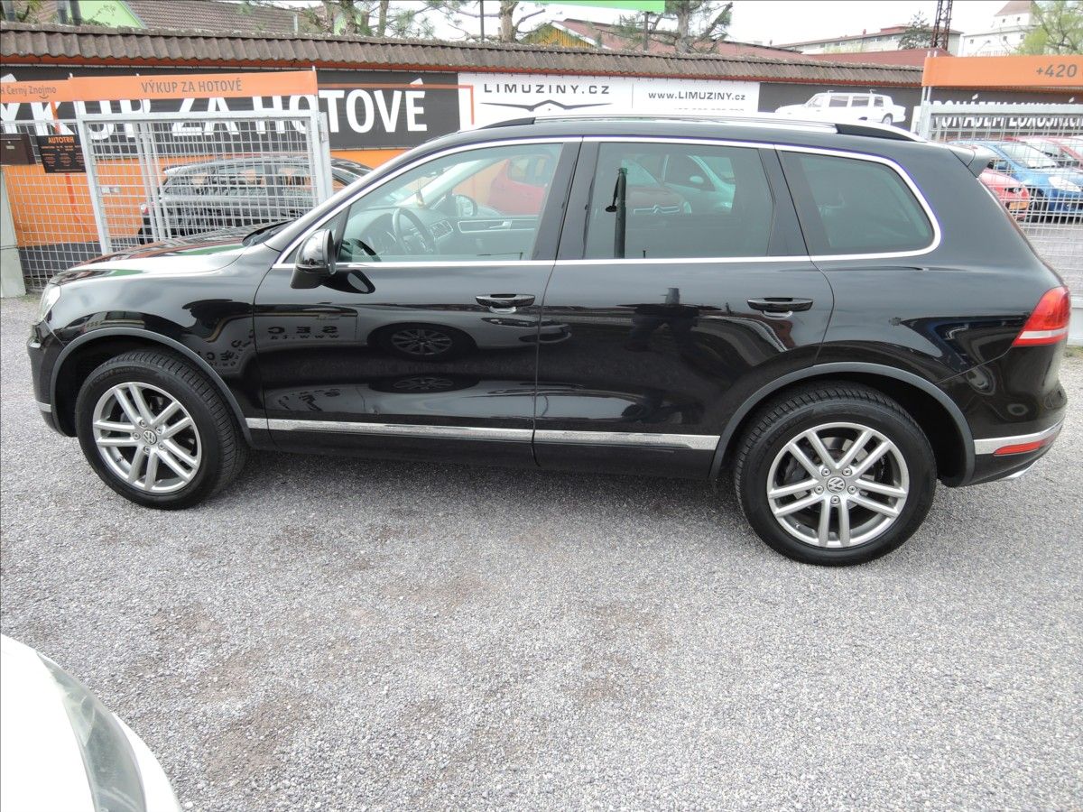 Volkswagen Touareg, 3,0 TDi Aut. 4M Kůže DPH bez m - fotka 4