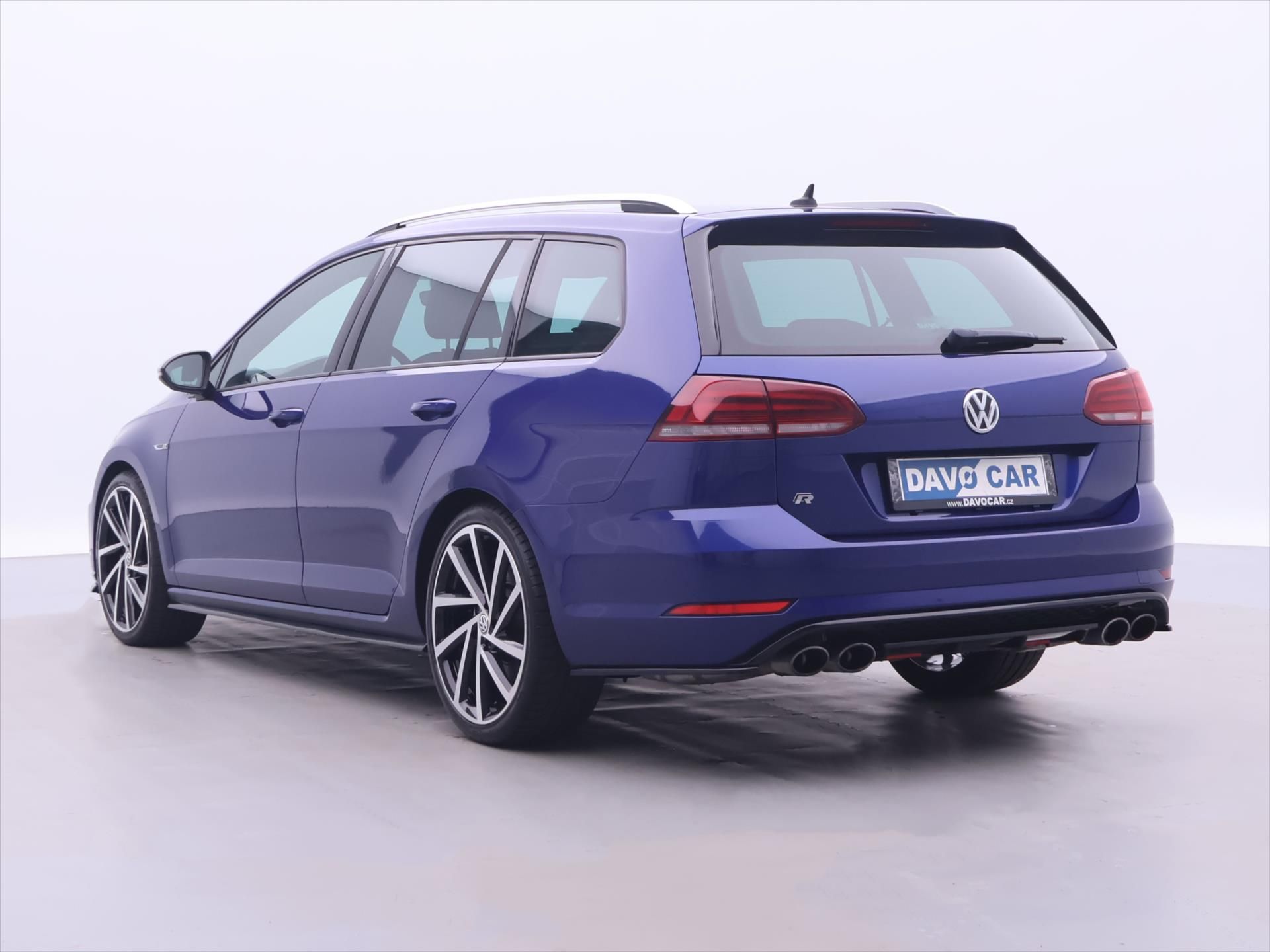 Volkswagen Golf, 2,0 TSI R 228kW 4M DSG Virtual - fotka 5