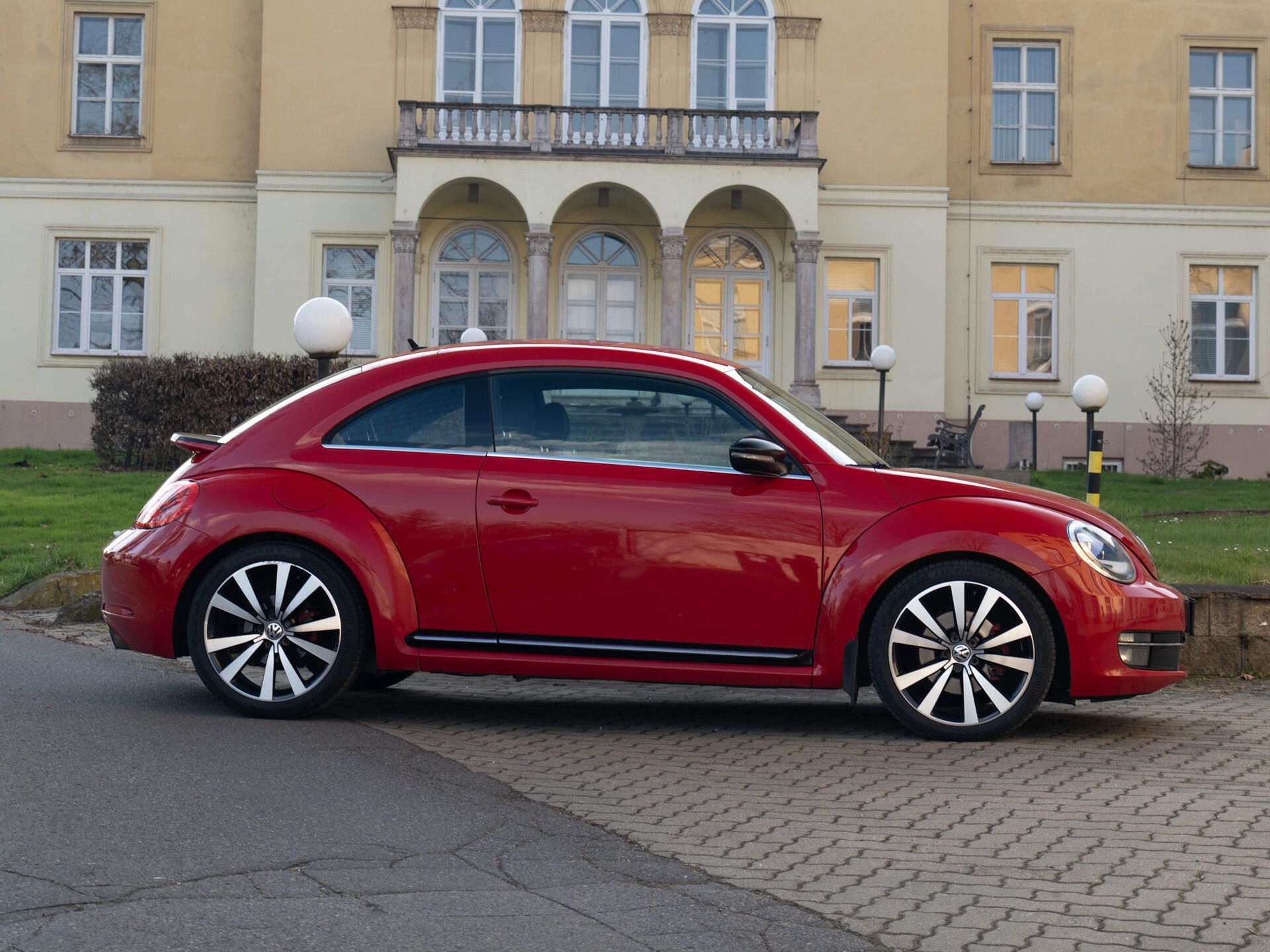 Volkswagen Beetle, 2.0 TFSI 147 kW DSG Fender - fotka 4