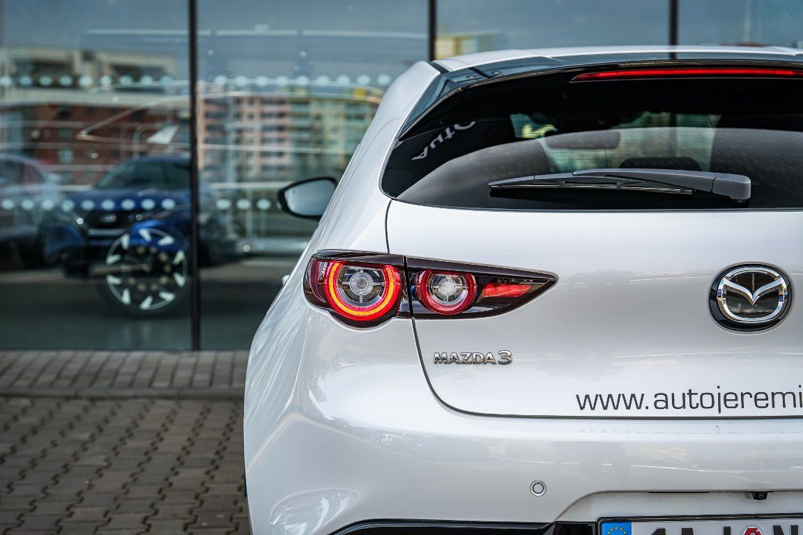 Mazda 3, 2.5 G140 6AT 4x2 Nagisa - fotka 6
