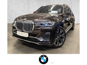 xDrive 40i*Kůže*Navi*, 360°*