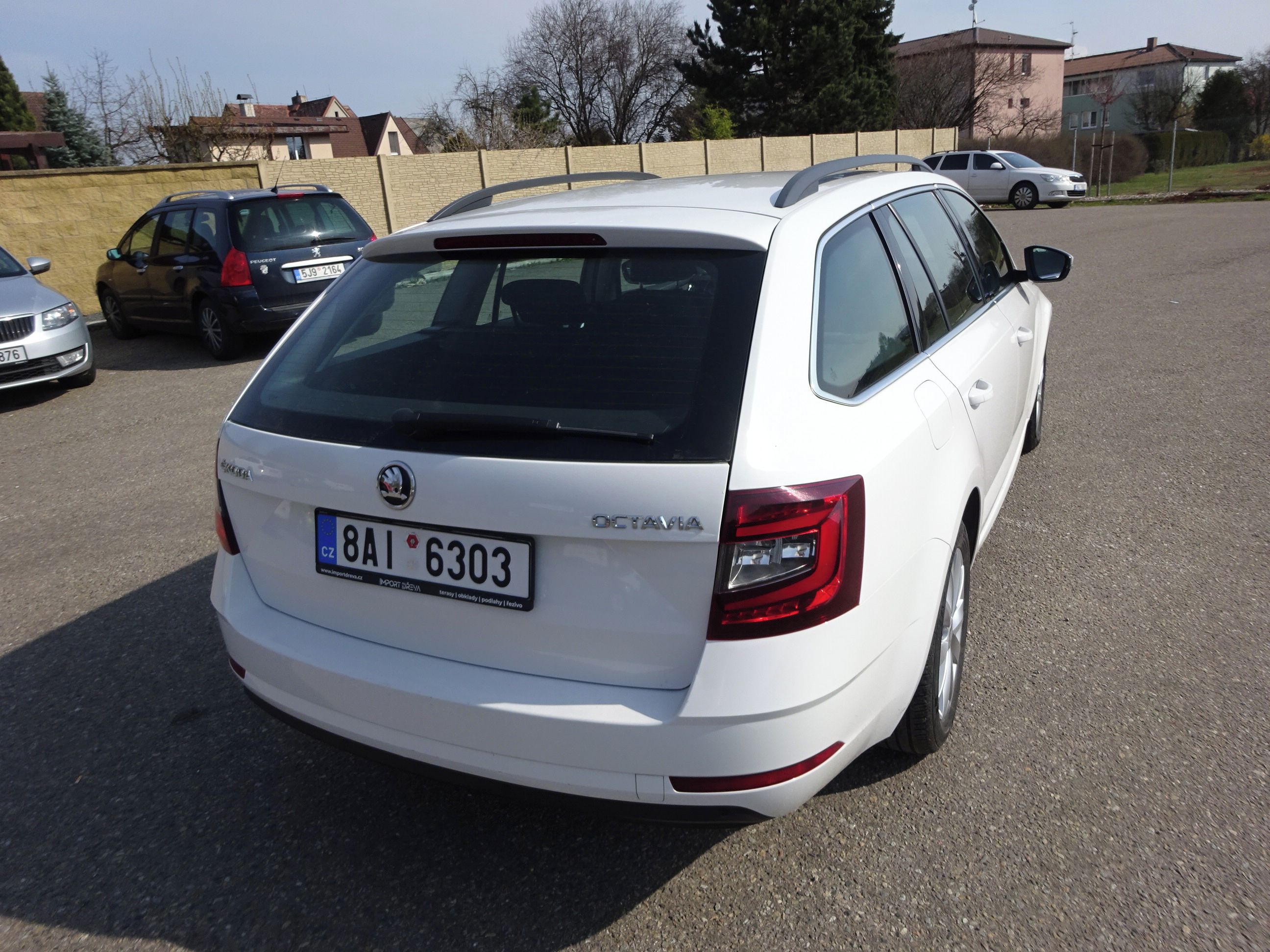 Škoda Octavia, 2.0 TDI (110 KW) KOUPENO V ČR - fotka 4