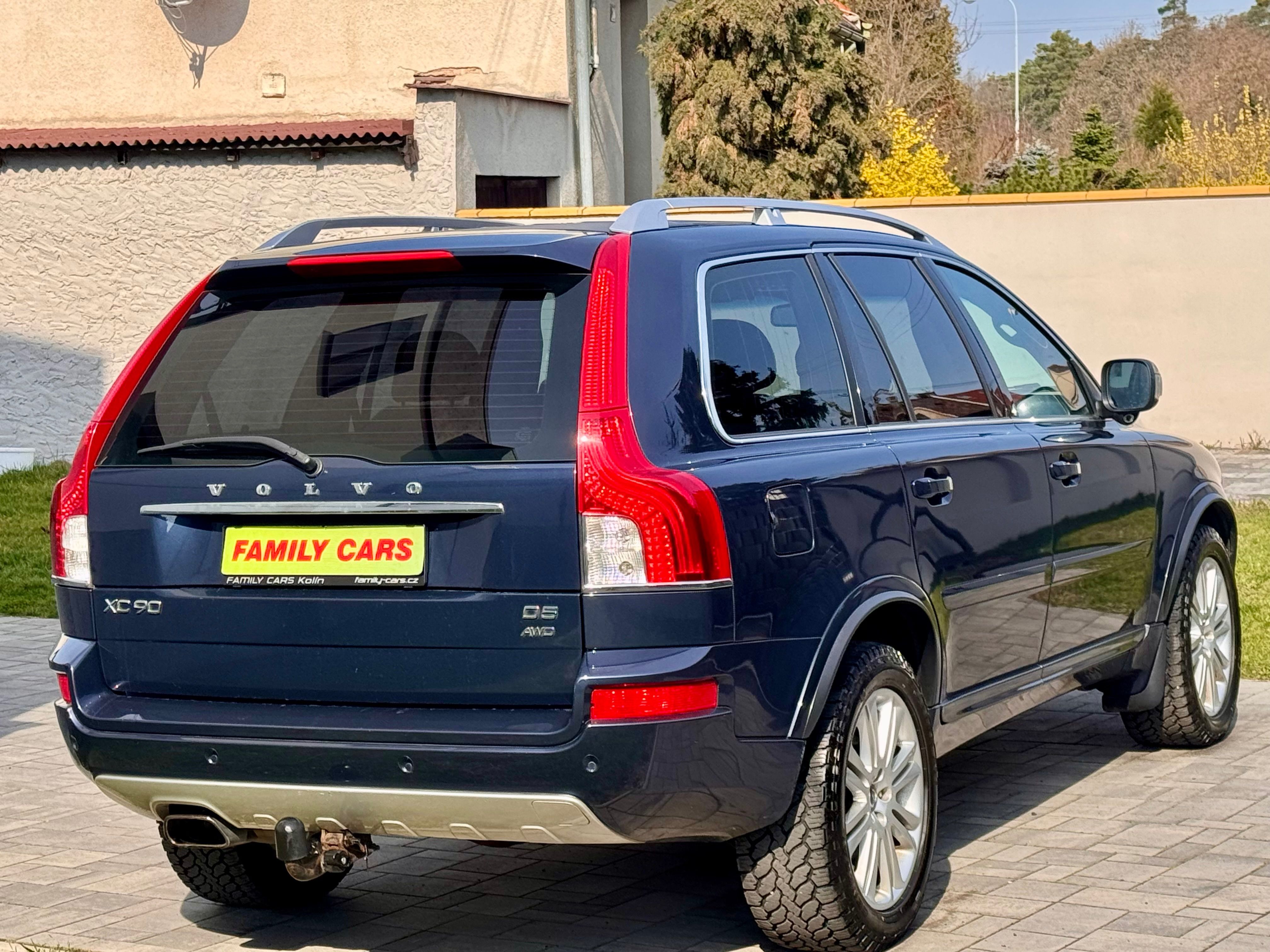 Volvo XC90, D5,147KW,2.MAJ,SERVIS.KN,TOP - fotka 6