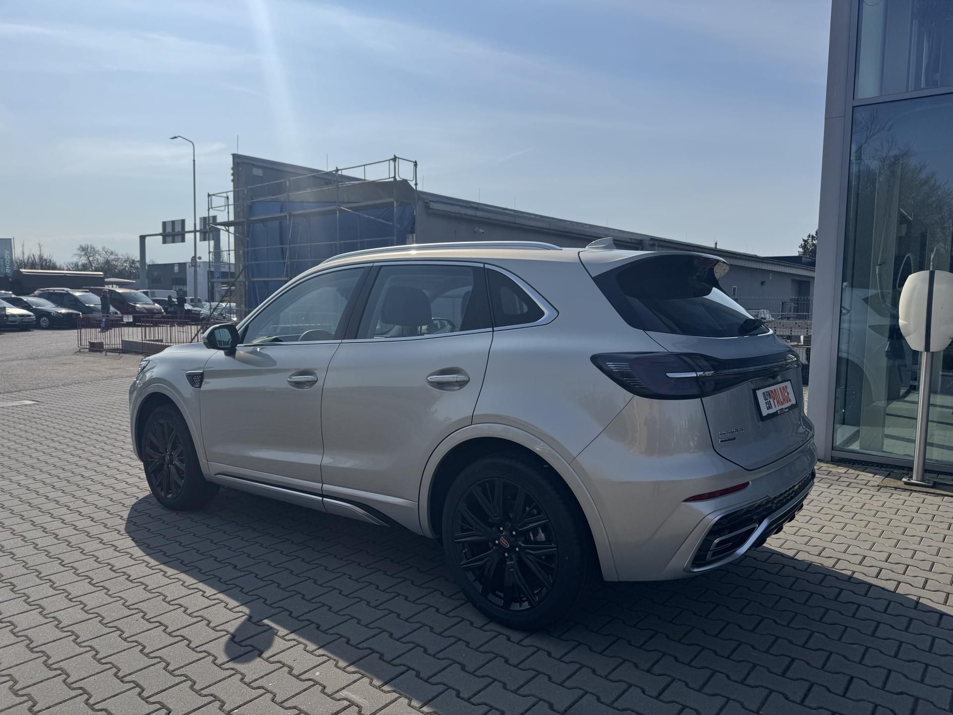 Hongqi HS5, 2.0T Executive 4WD - fotka 6