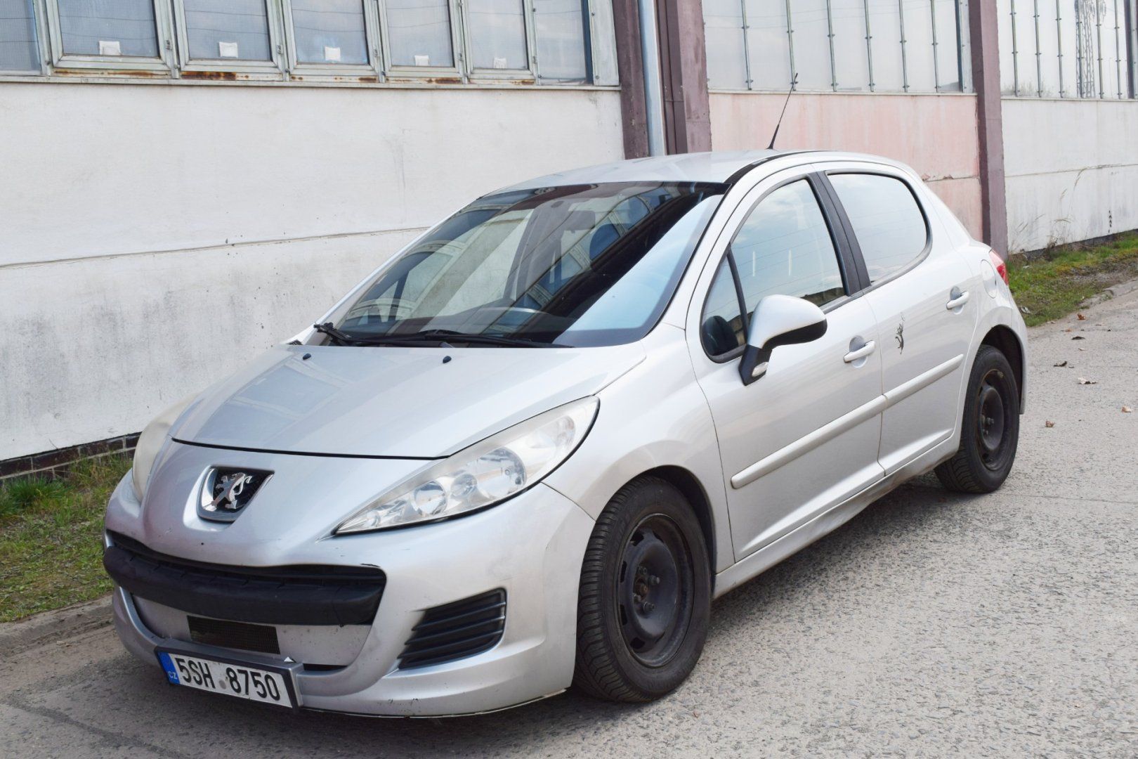 Peugeot 207, 1.4i/5DVEŘ/KLIMA/ČTĚTE PROSÍM/