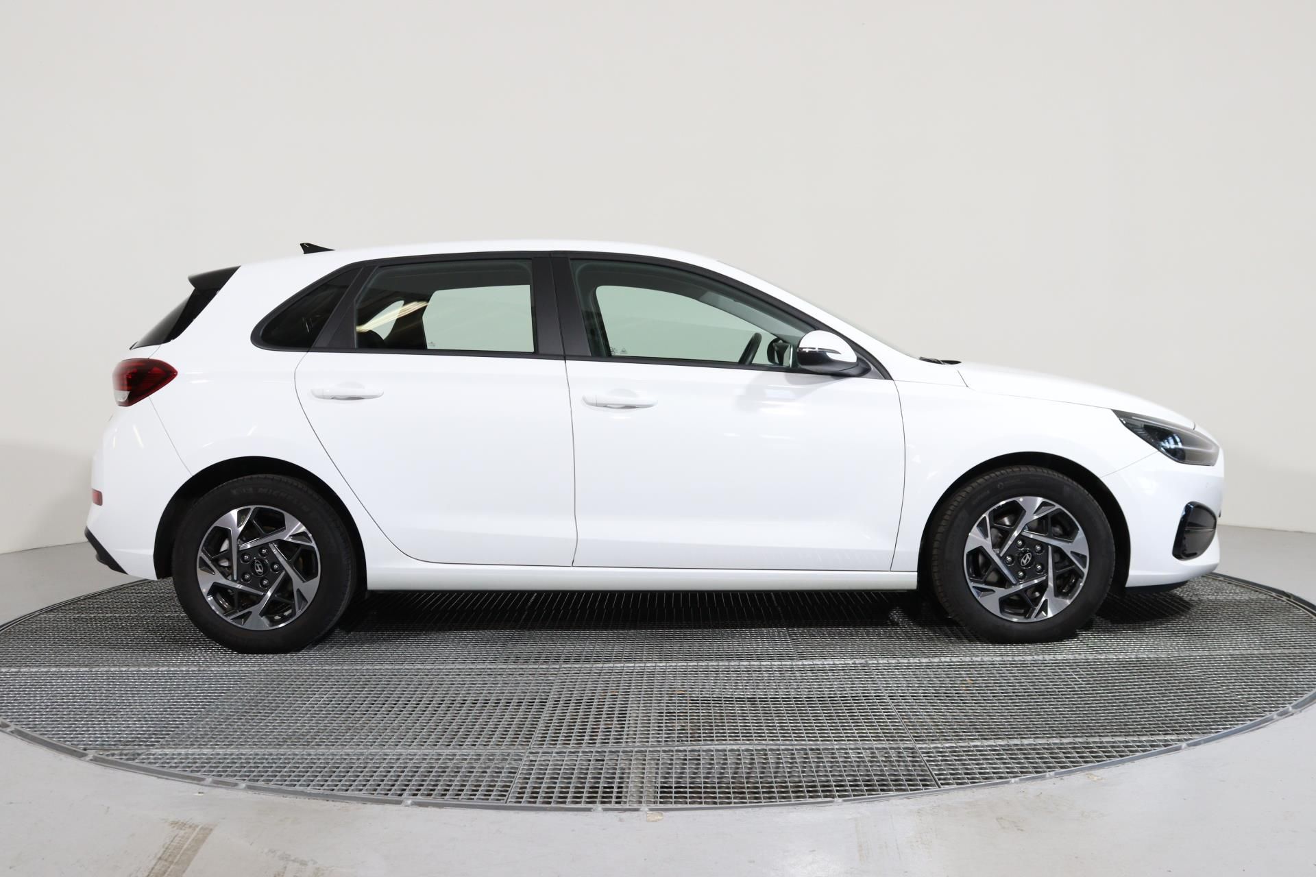 Hyundai i30, 1,0 T-GDI 73kW - fotka 3