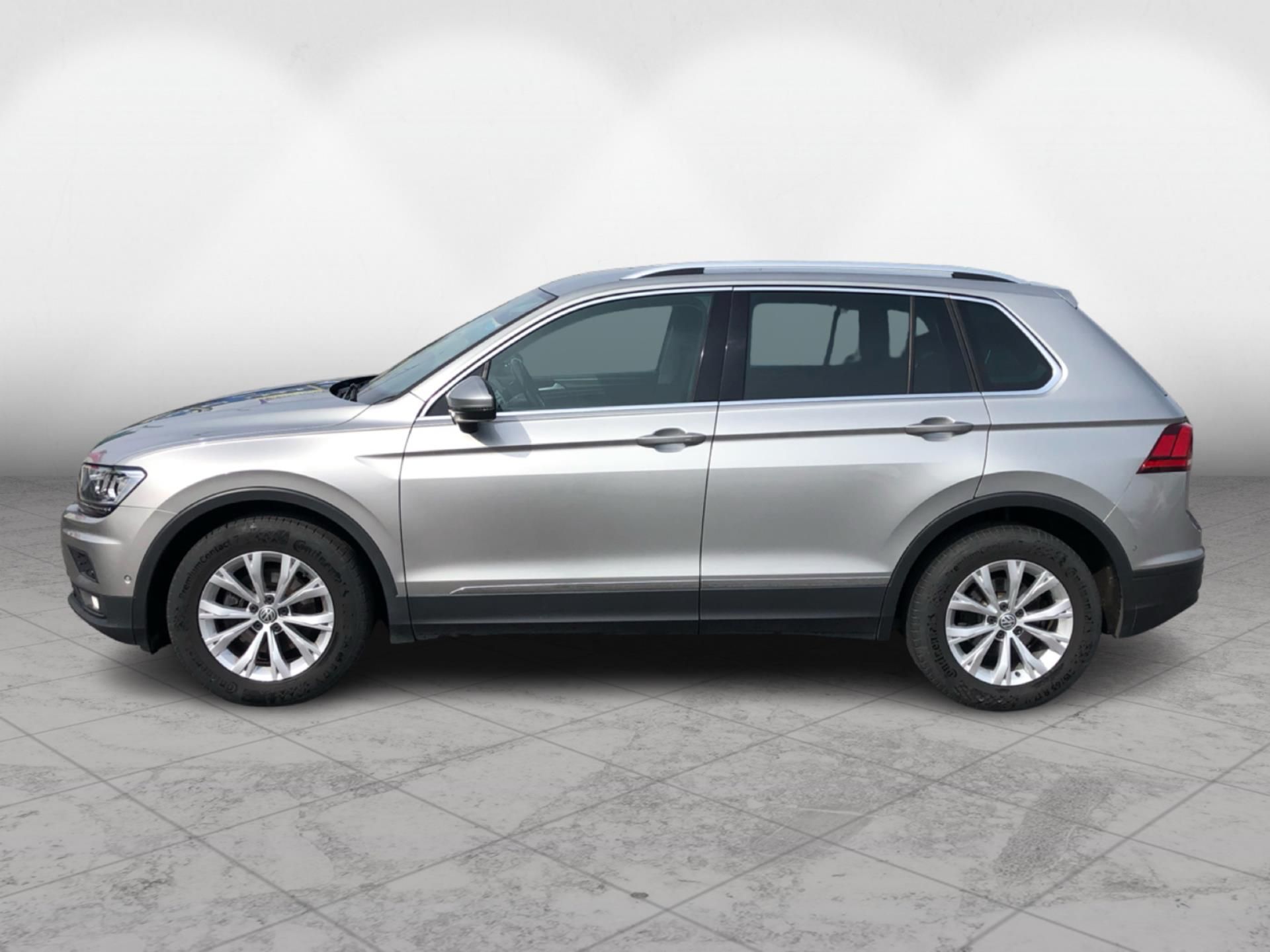 Volkswagen Tiguan, 2.0 TDi COMFORTLINE - fotka 3