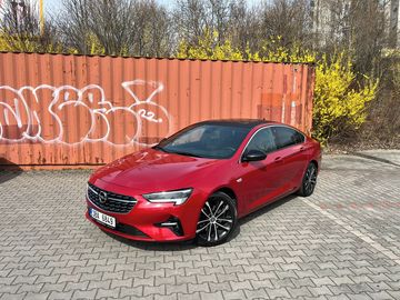 2,0CDTi,AT8,ČR,1.MAJ,ZÁRUKA