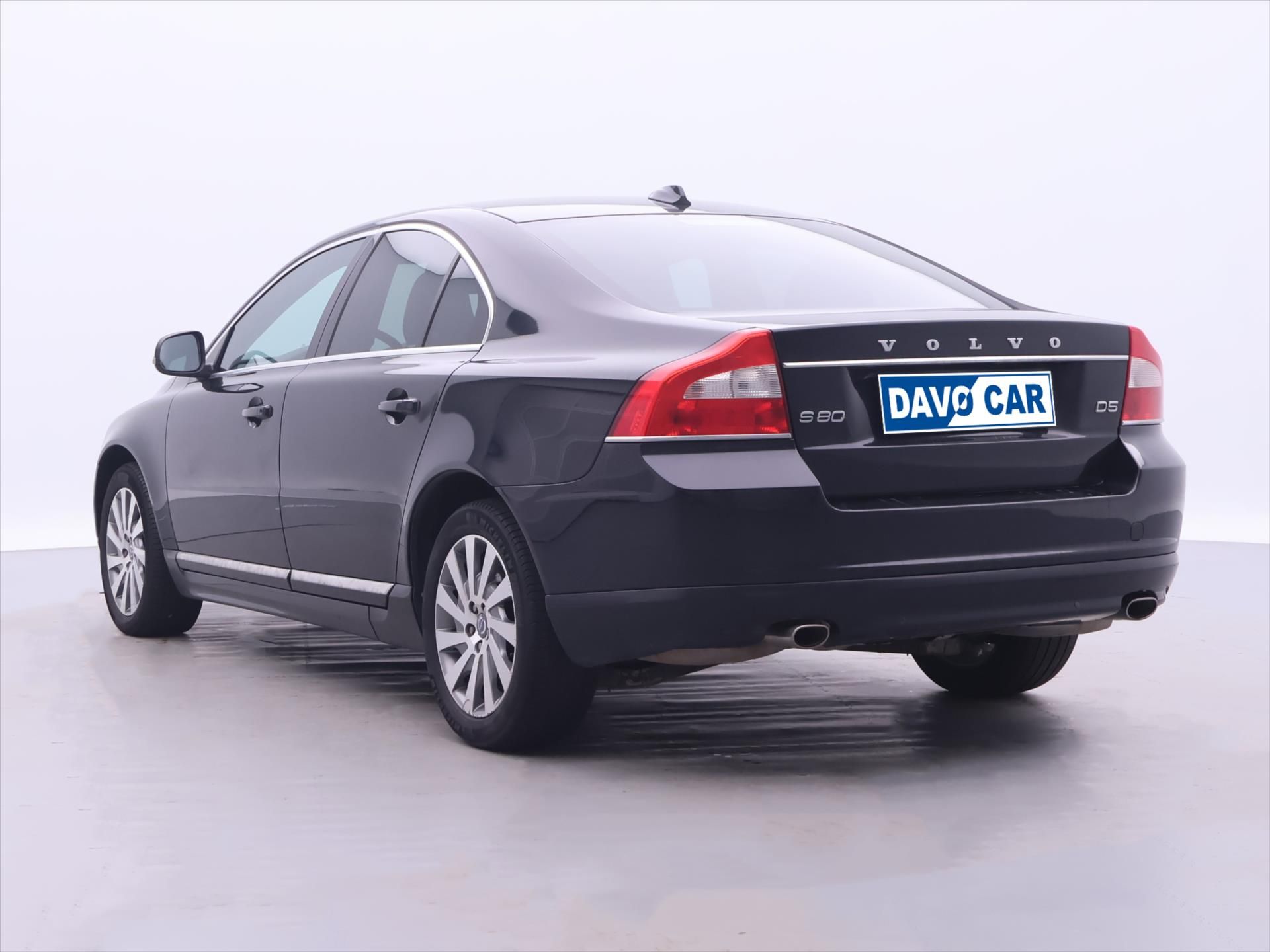 Volvo S80, 2,4 D5 158kW DPH Aut. - fotka 5