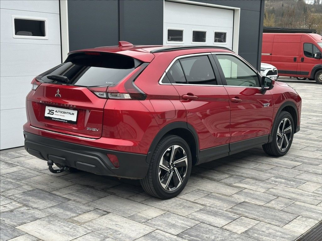 Mitsubishi Eclipse Cross, 2,4 PHEV 188PS  A/T 4x4 - fotka 5