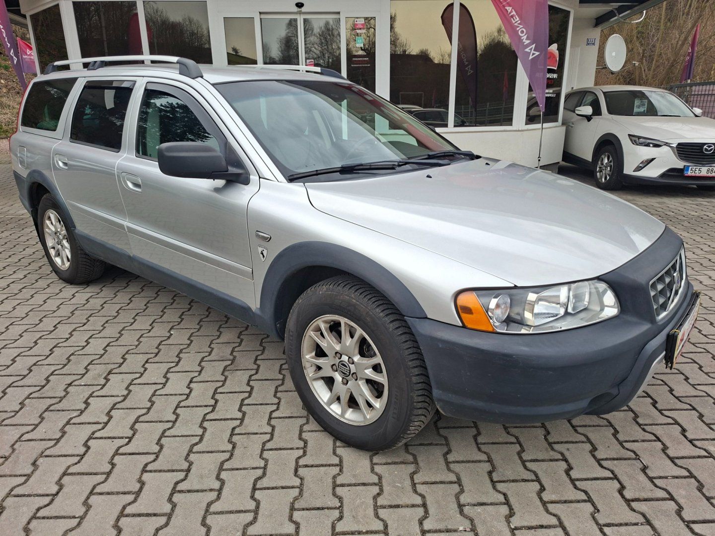 Volvo XC70, 2.4 D5 120kW AWD -PLNÝ SERVIS!