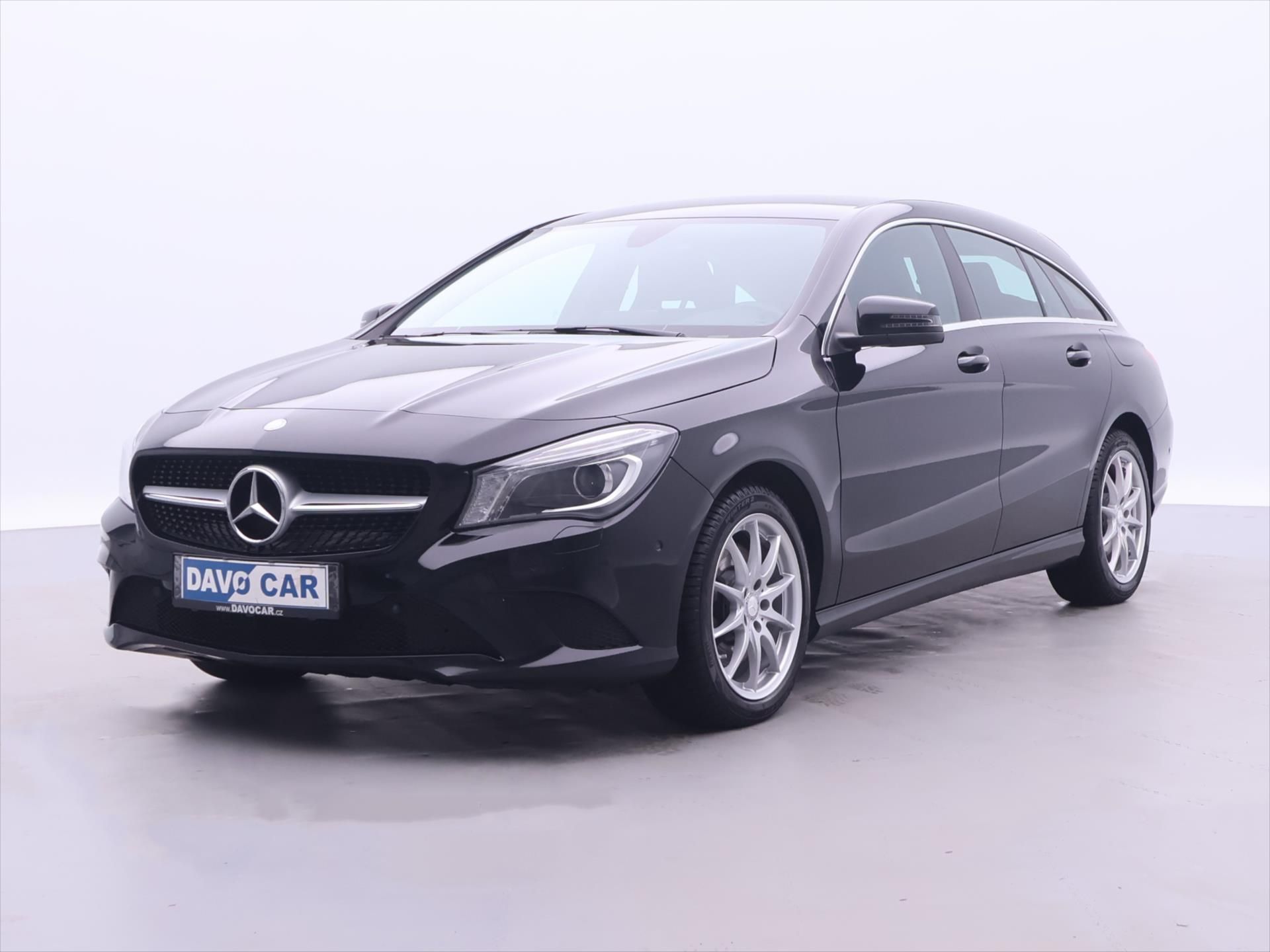 Mercedes-Benz CLA, 2,0 250 155kW 4Matic Xenon - fotka 3