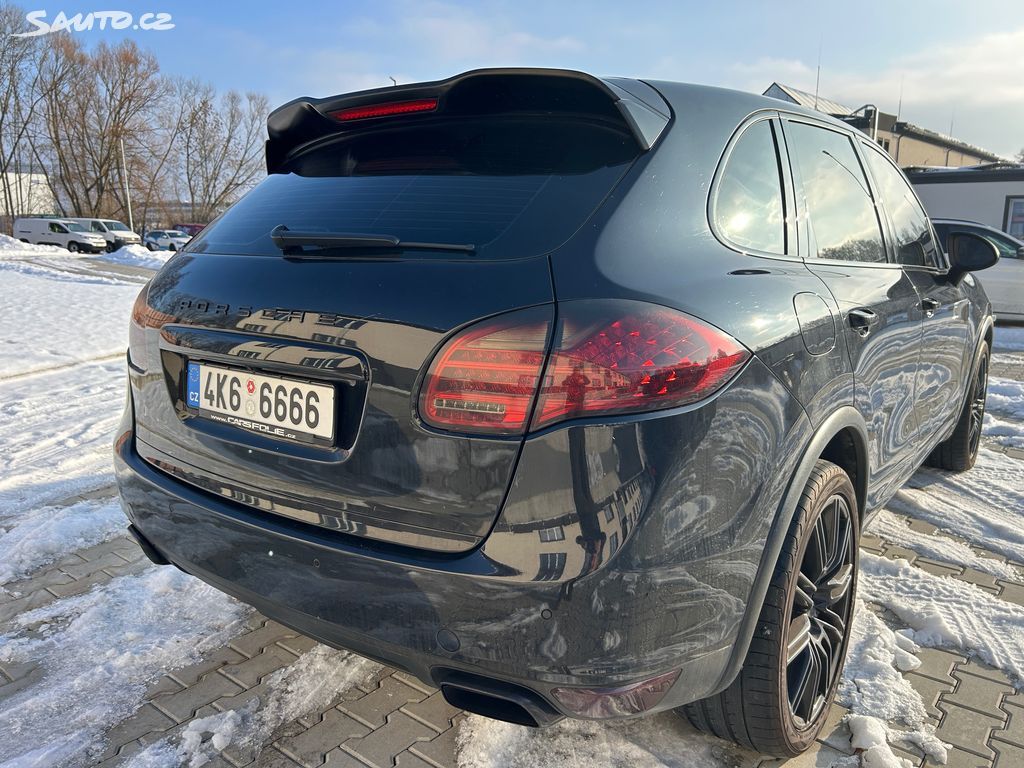 Porsche Cayenne, 3.0 D 180 KW - fotka 4