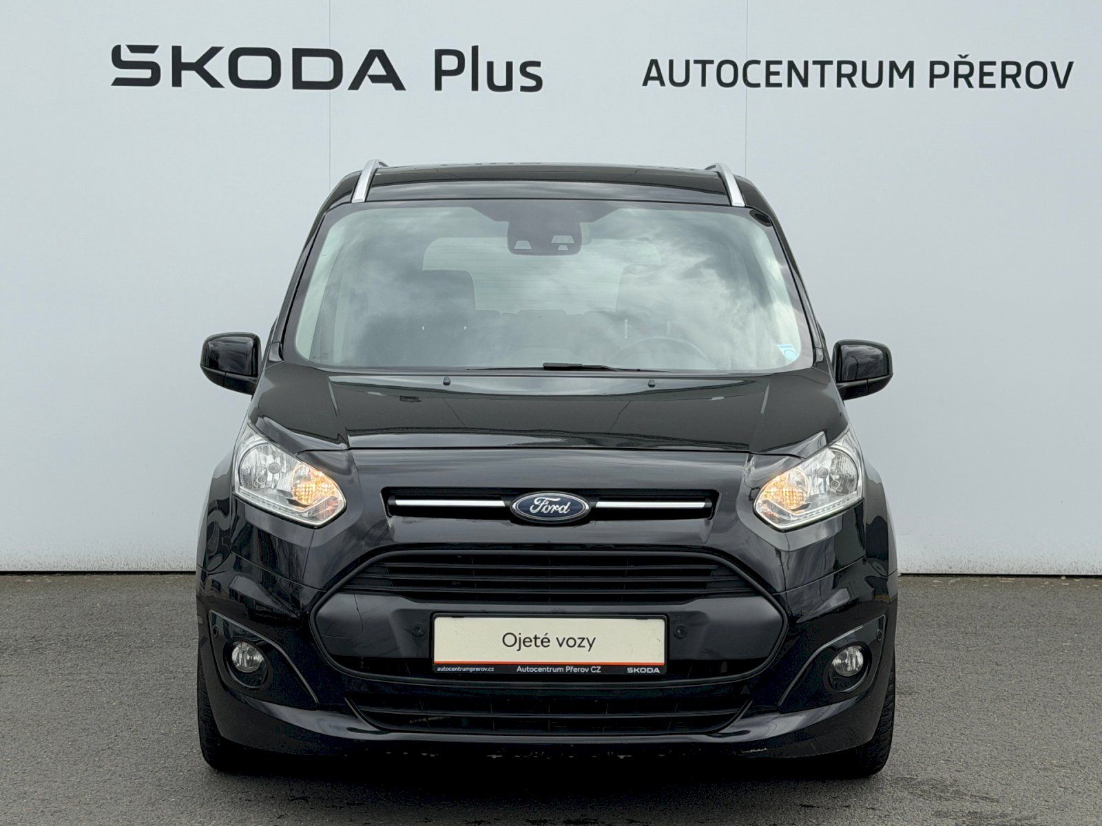Ford Tourneo Connect, 1.5 TDCi 88kW Titanium 7 míst - fotka 4