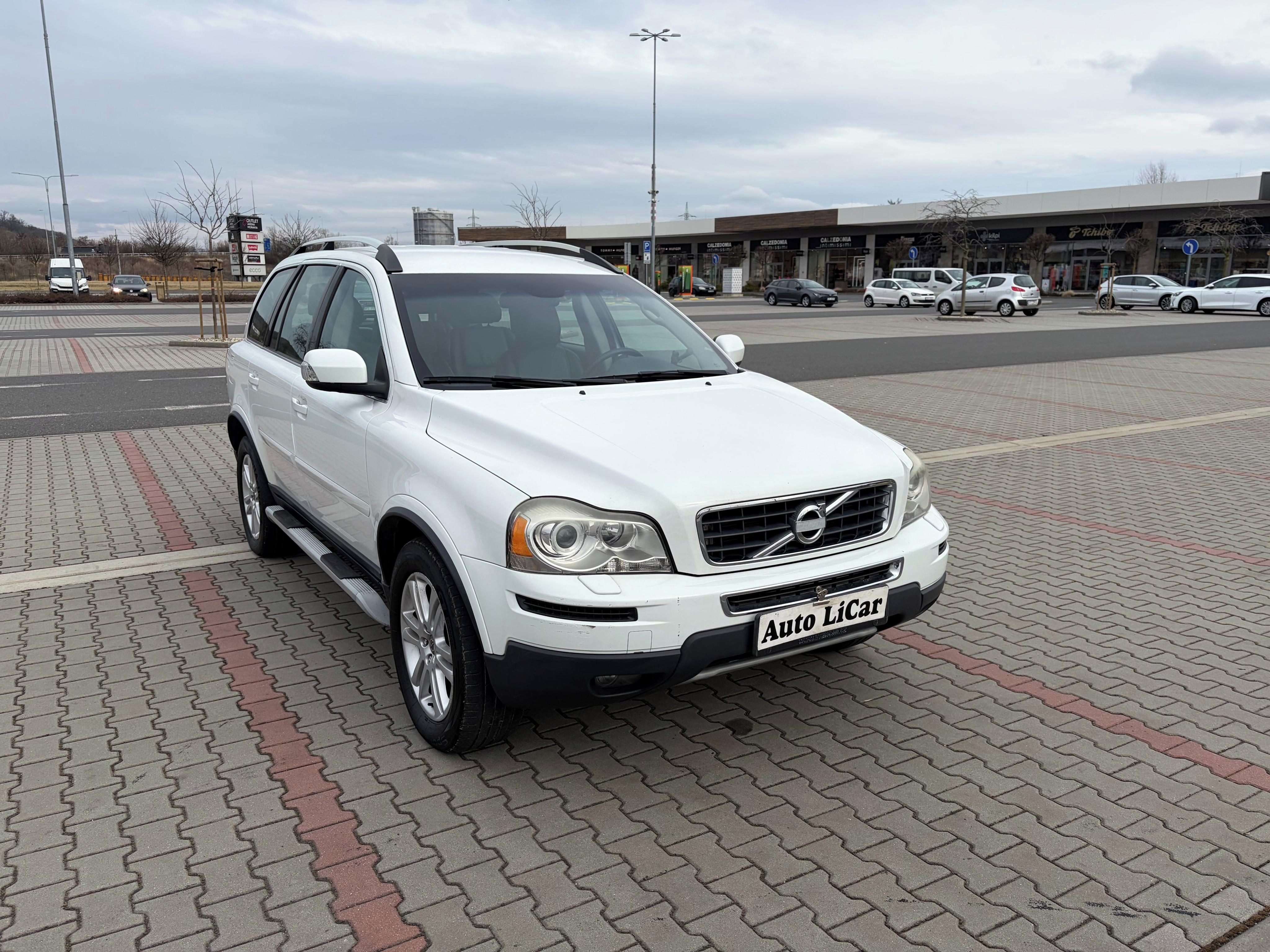 Volvo XC90, D5 AWD ČR 7 MÍST