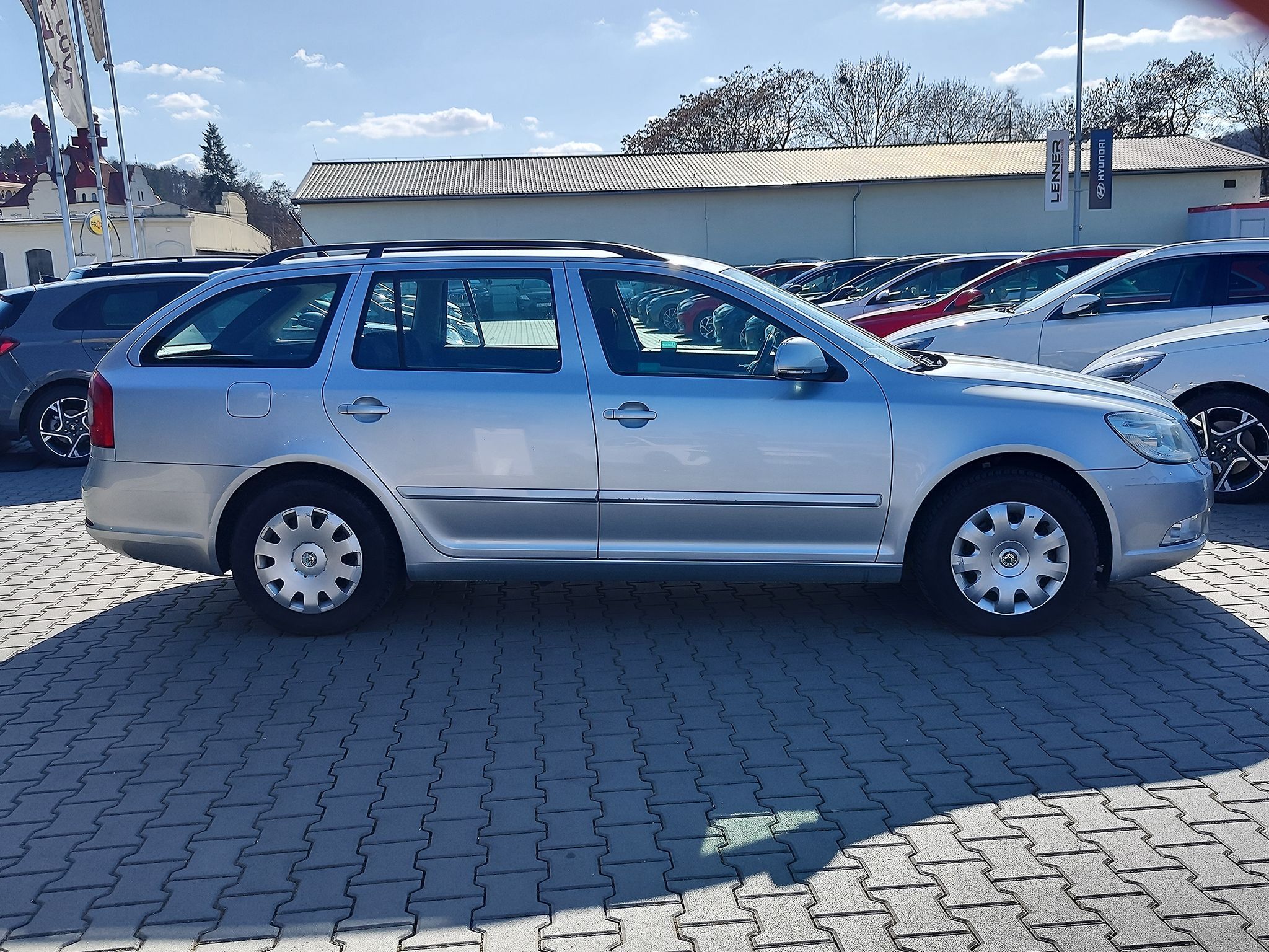 Škoda Octavia, 2.0 TDi/103kW Elegance - fotka 4