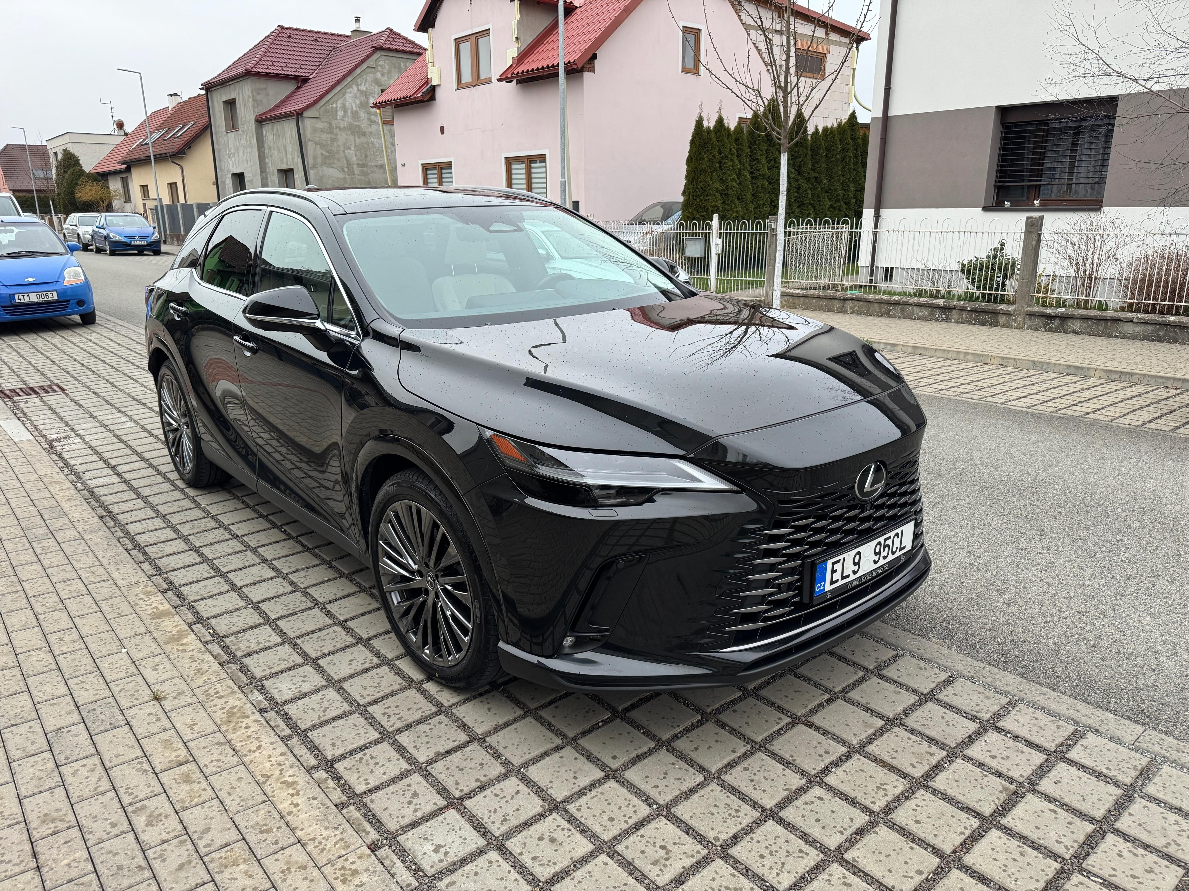 Lexus RX 450h+, LUXURY TOP +tažné +záruka 3+2 - fotka 4