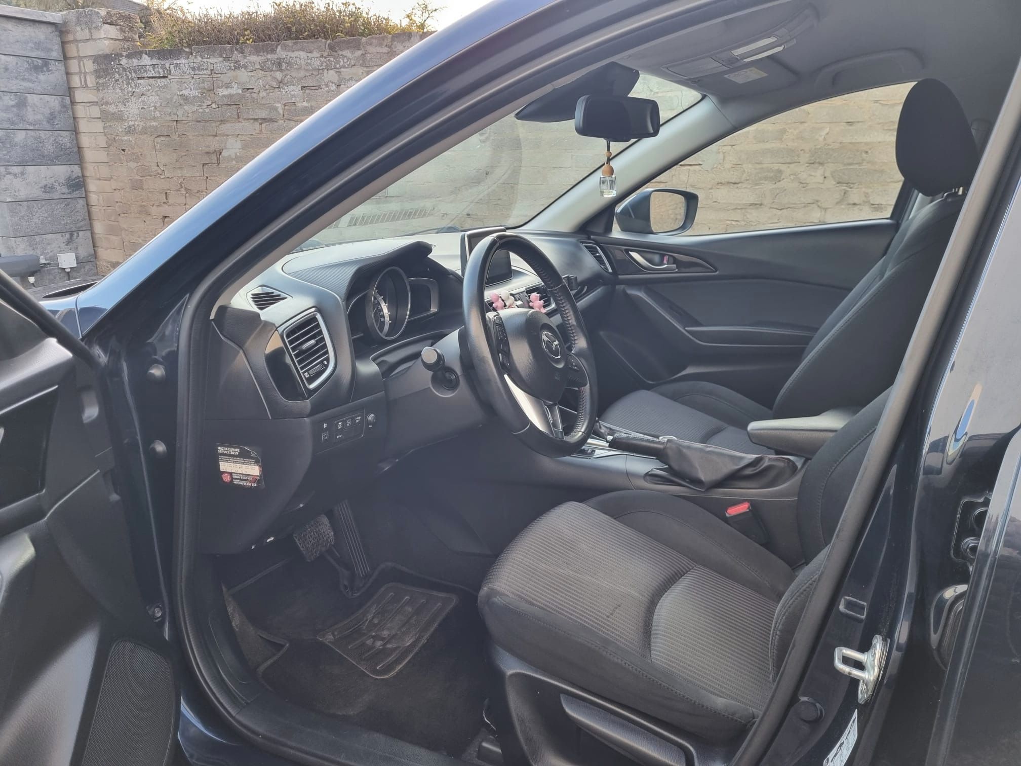 Mazda 3, Mazda 2.0 D 110 kW - fotka 6