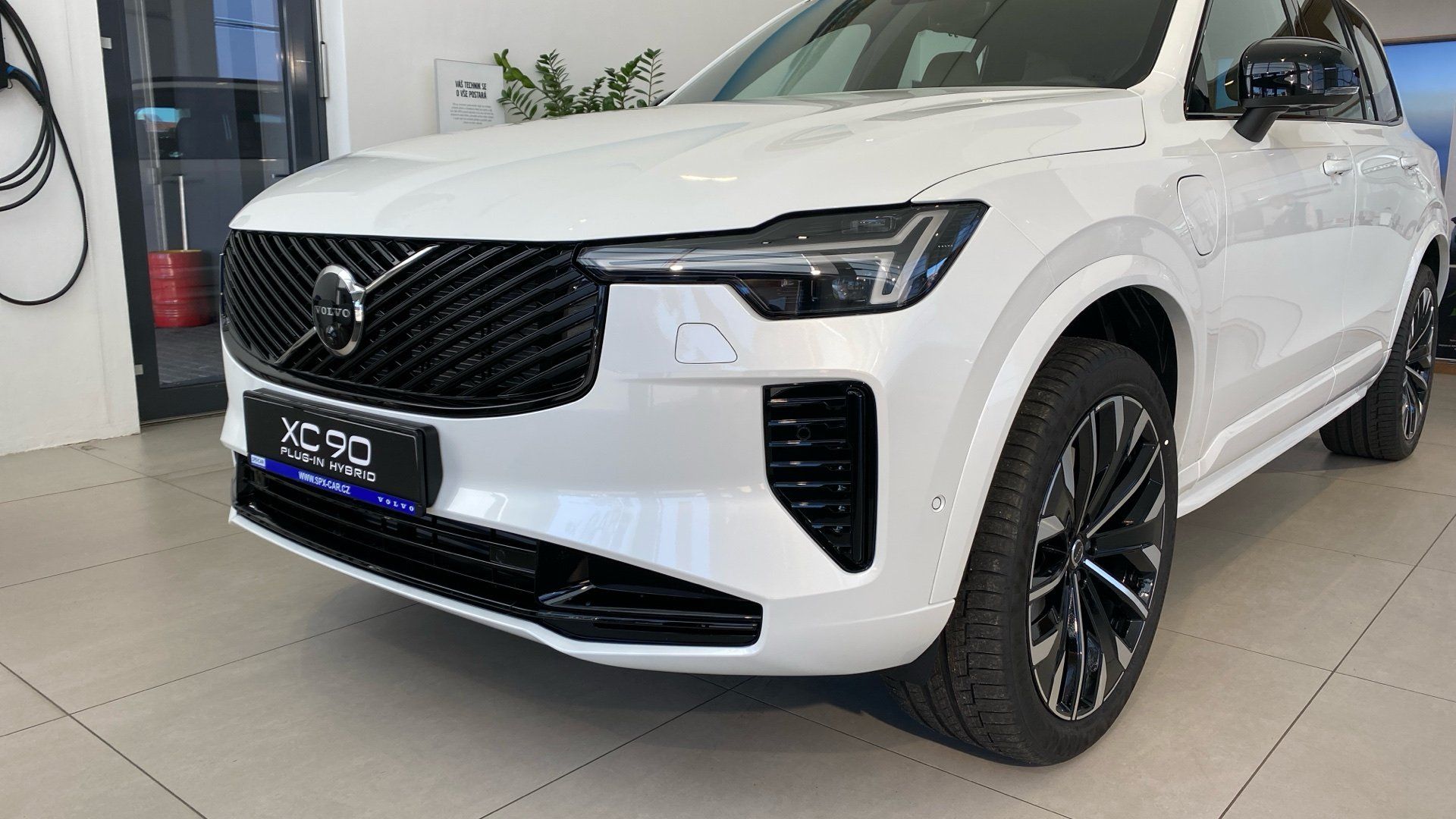 Volvo XC90, PLUS BRIGHT, T8 AWD, 228+107 k - fotka 5