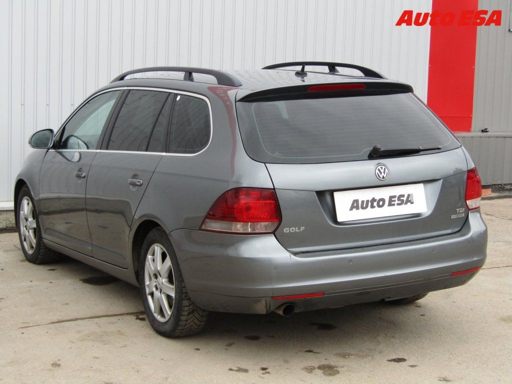Volkswagen Golf, 1.6 TDi,AC,navi,park.asist - fotka 6
