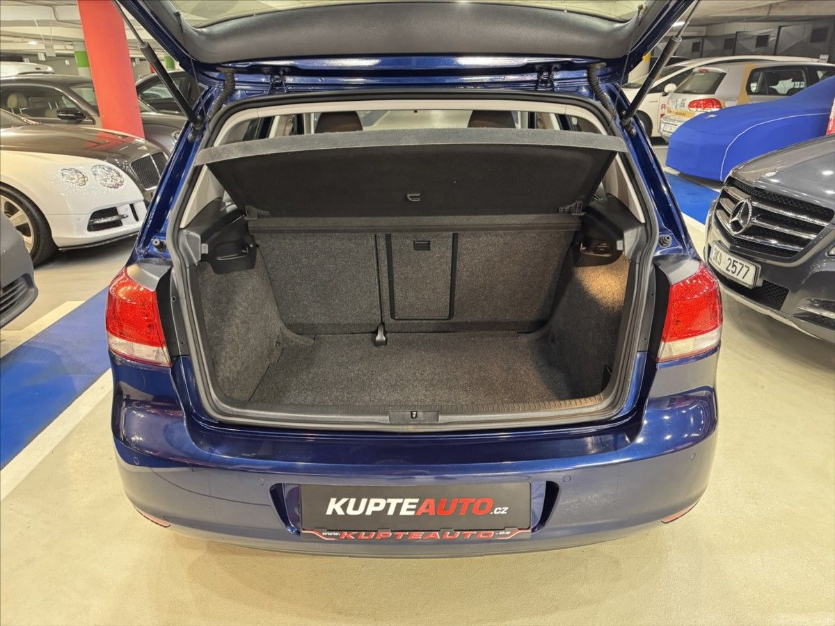 Volkswagen Golf, 1,4 i  Comfort - fotka 5